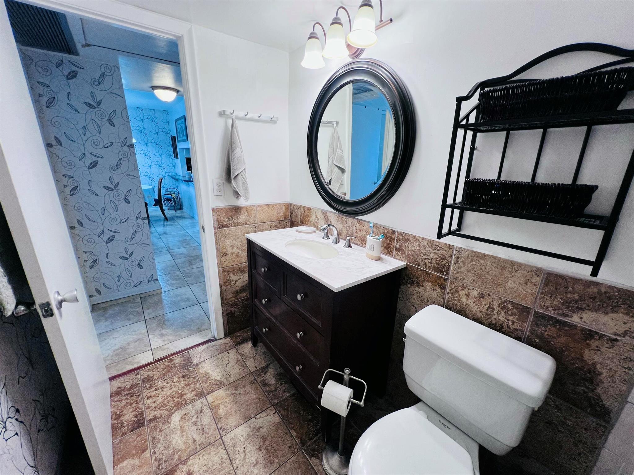 2812 S Garden Drive 202