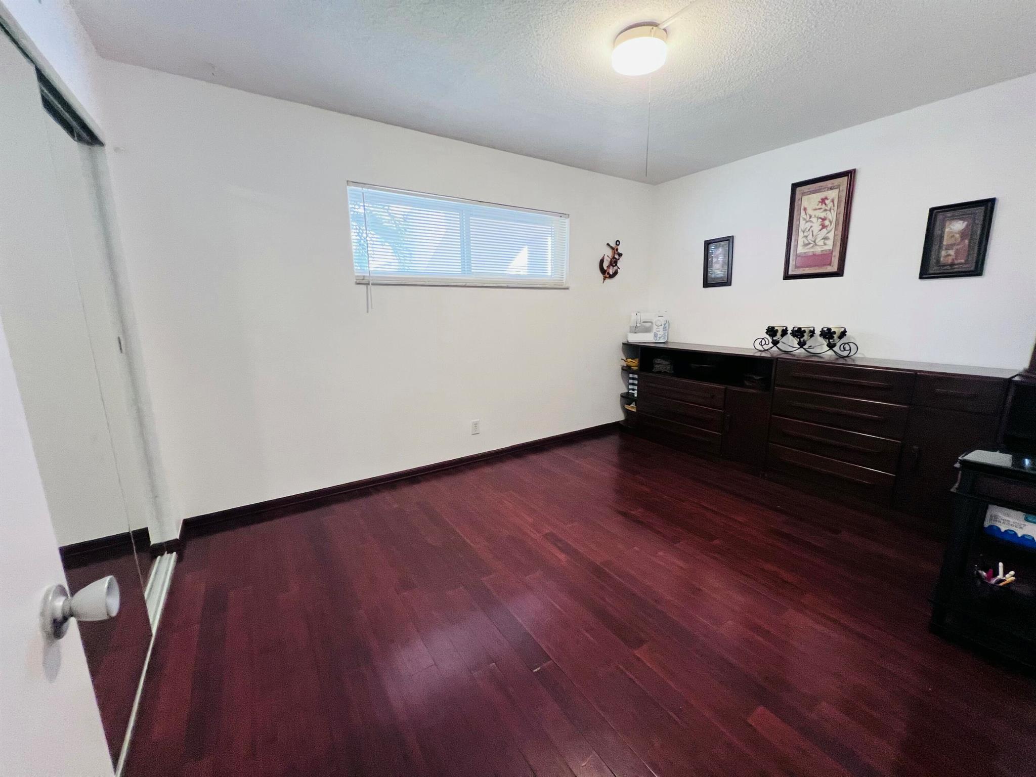 2812 S Garden Drive 202