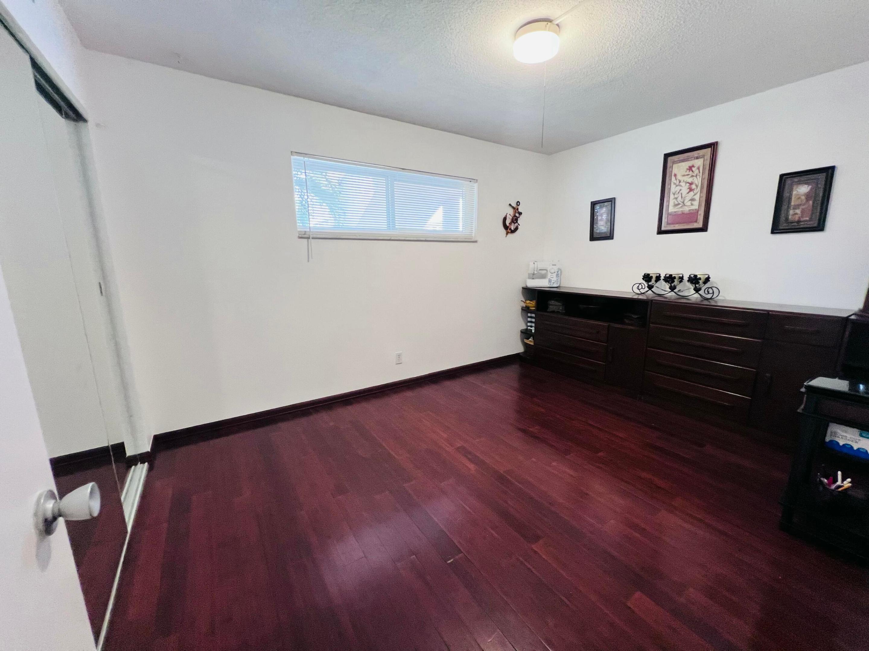 2812 S Garden Drive 202