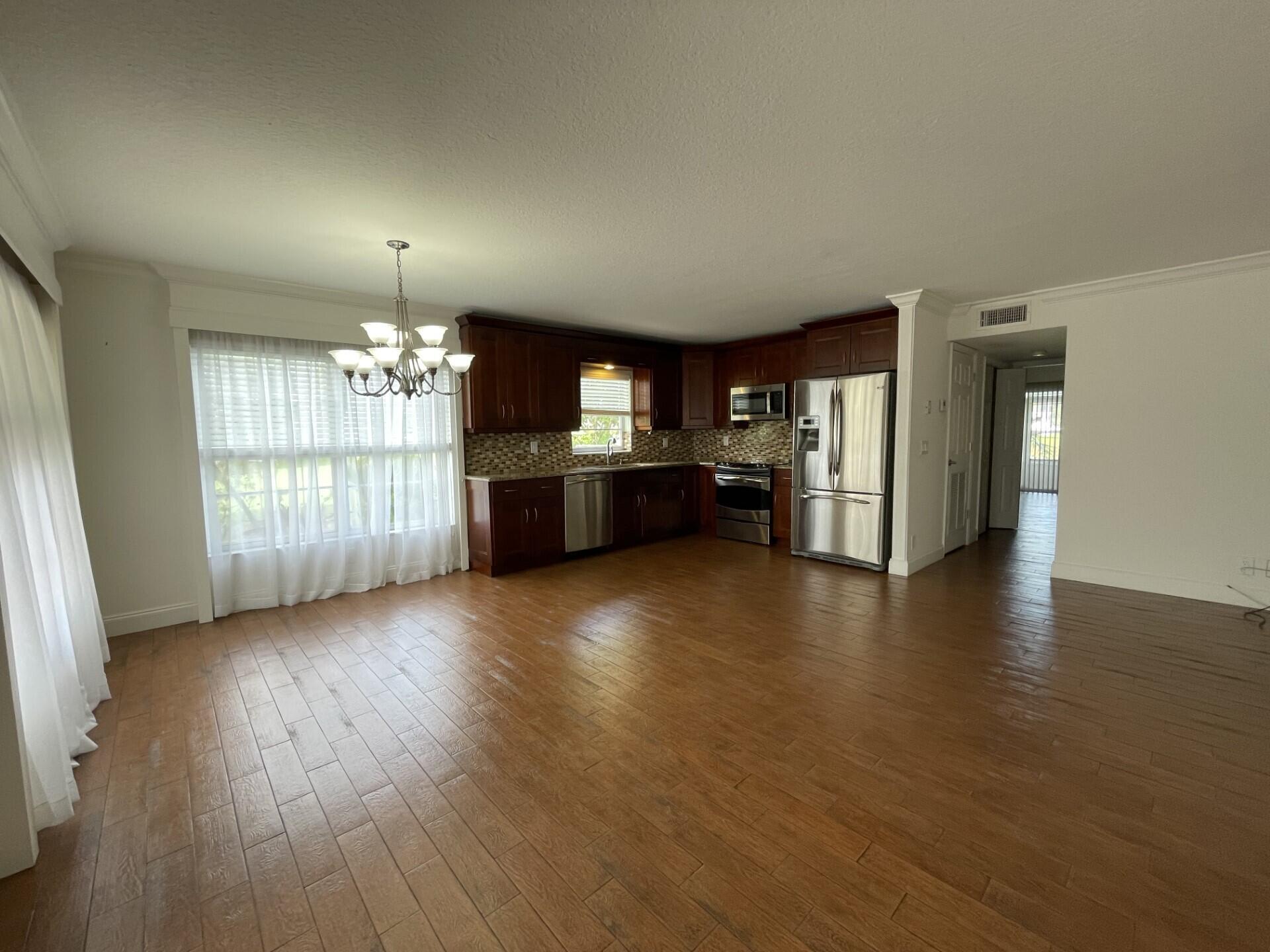 101 Wellington L