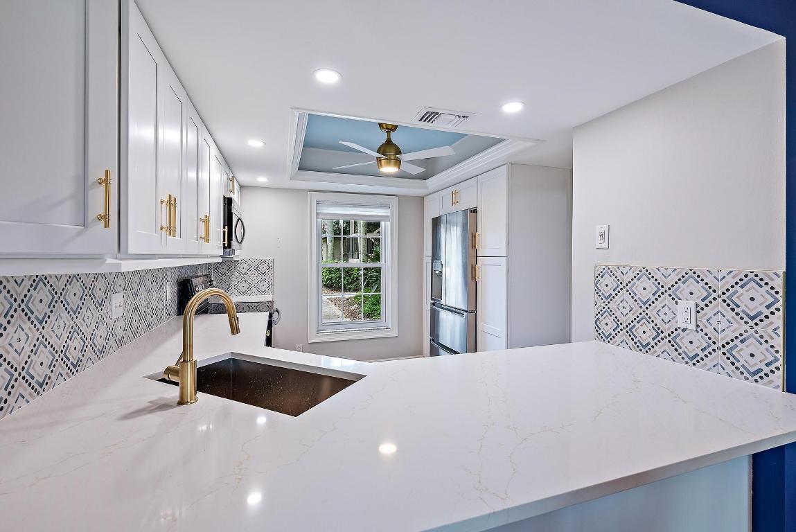 9170 SE Riverfront Terrace H