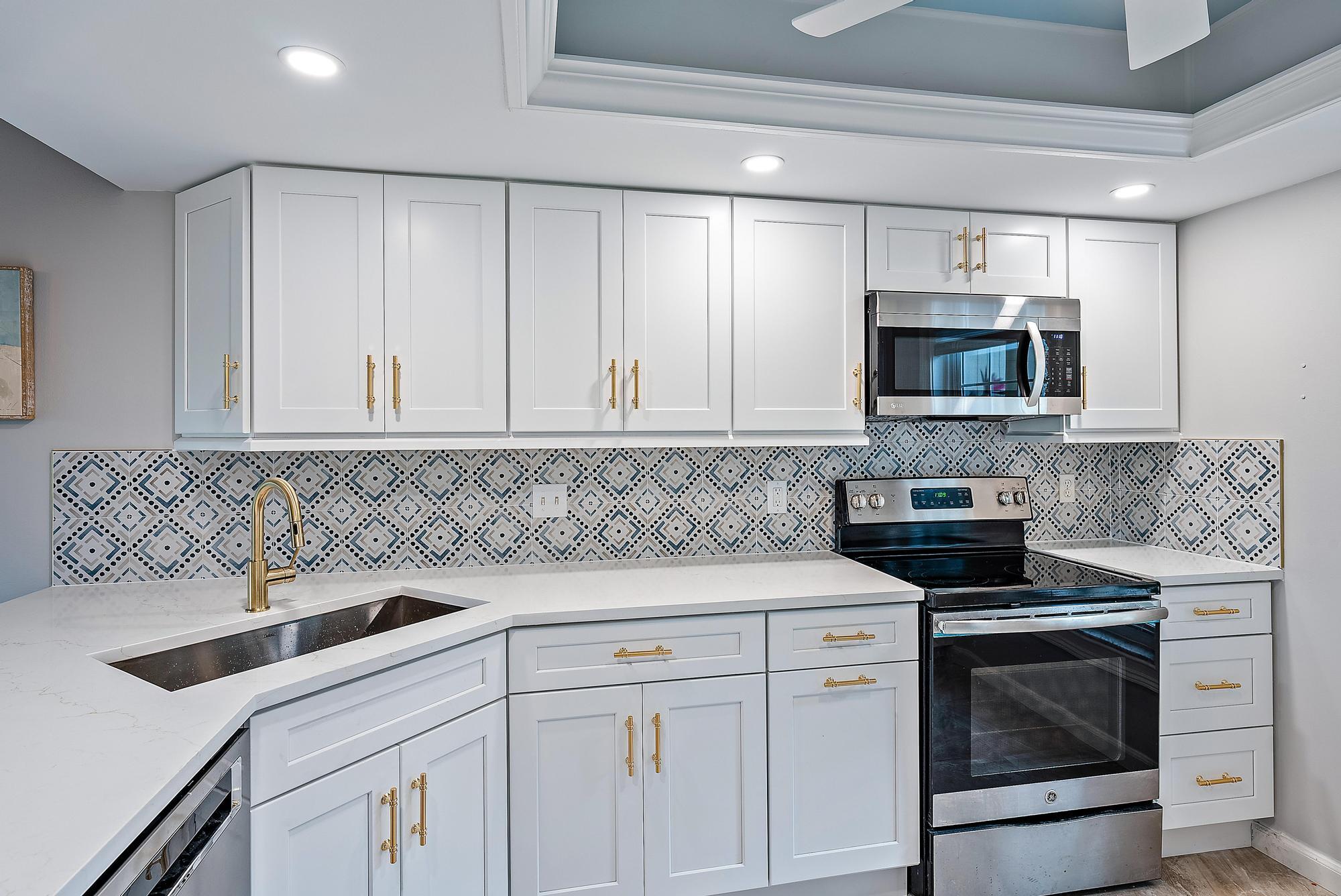 9170 SE Riverfront Terrace H