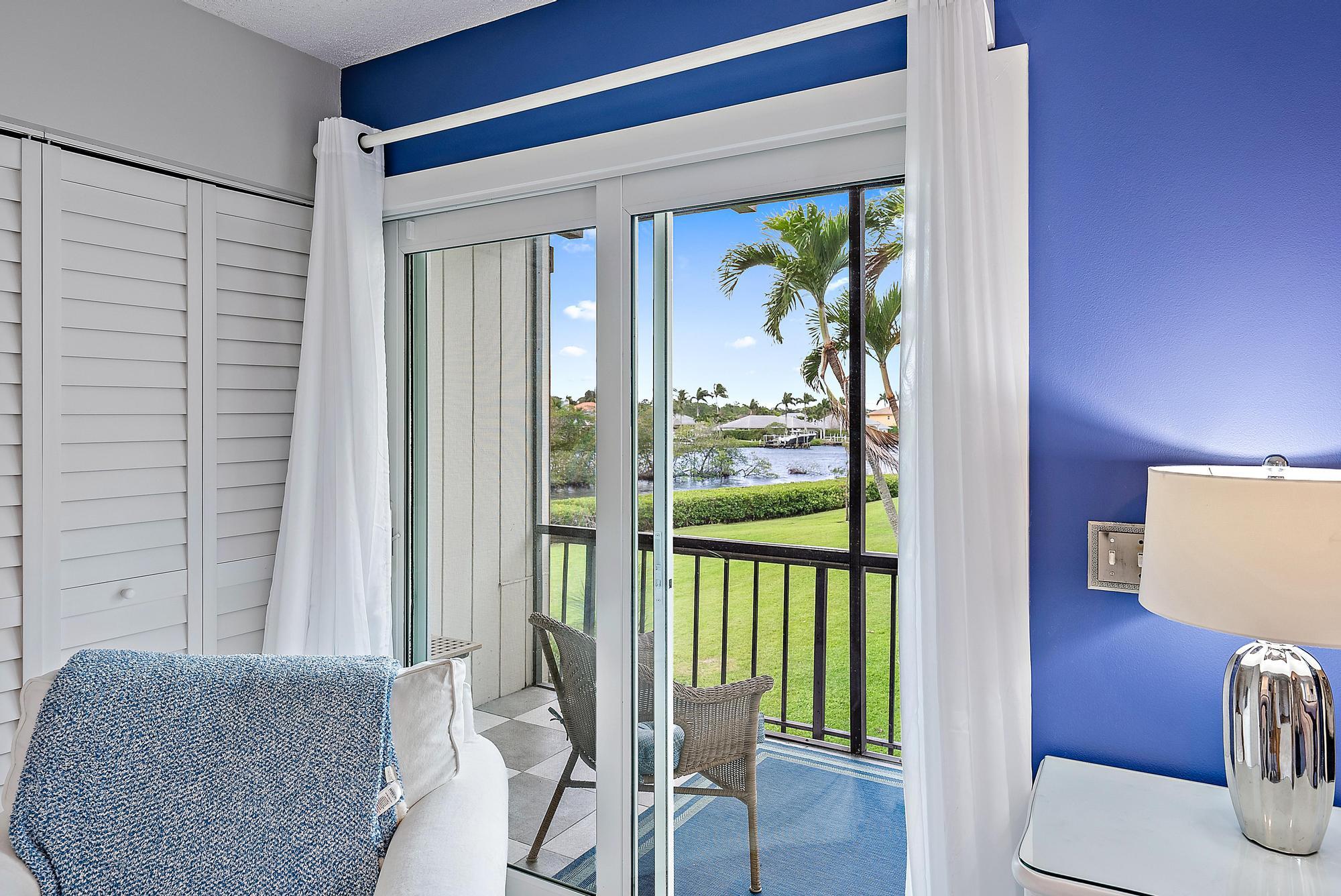 9170 SE Riverfront Terrace H