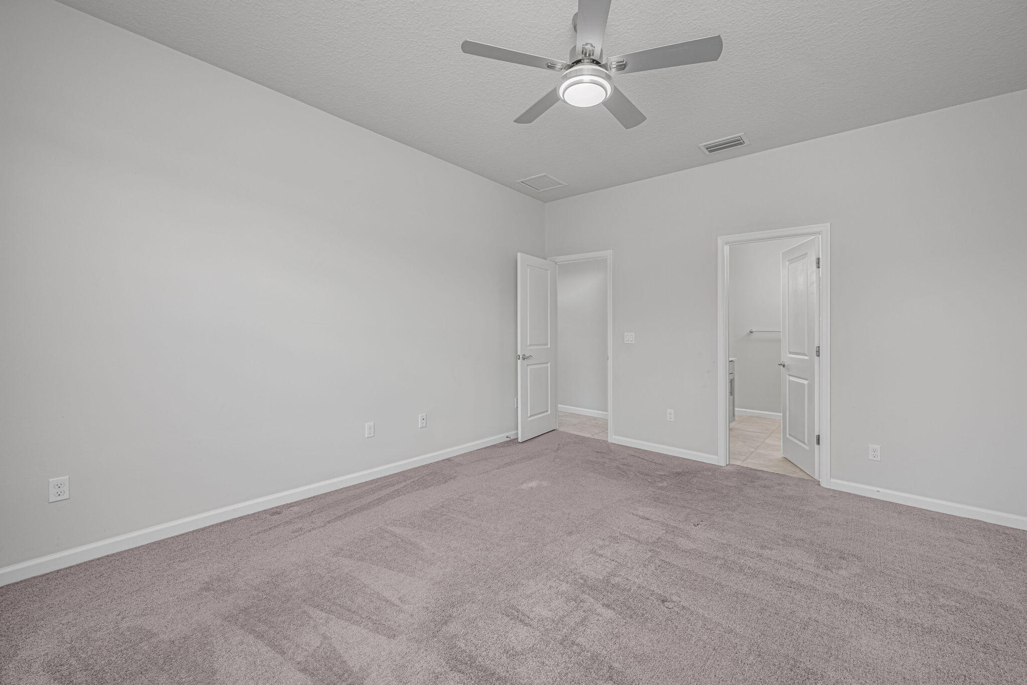 692 SE Boboli Way