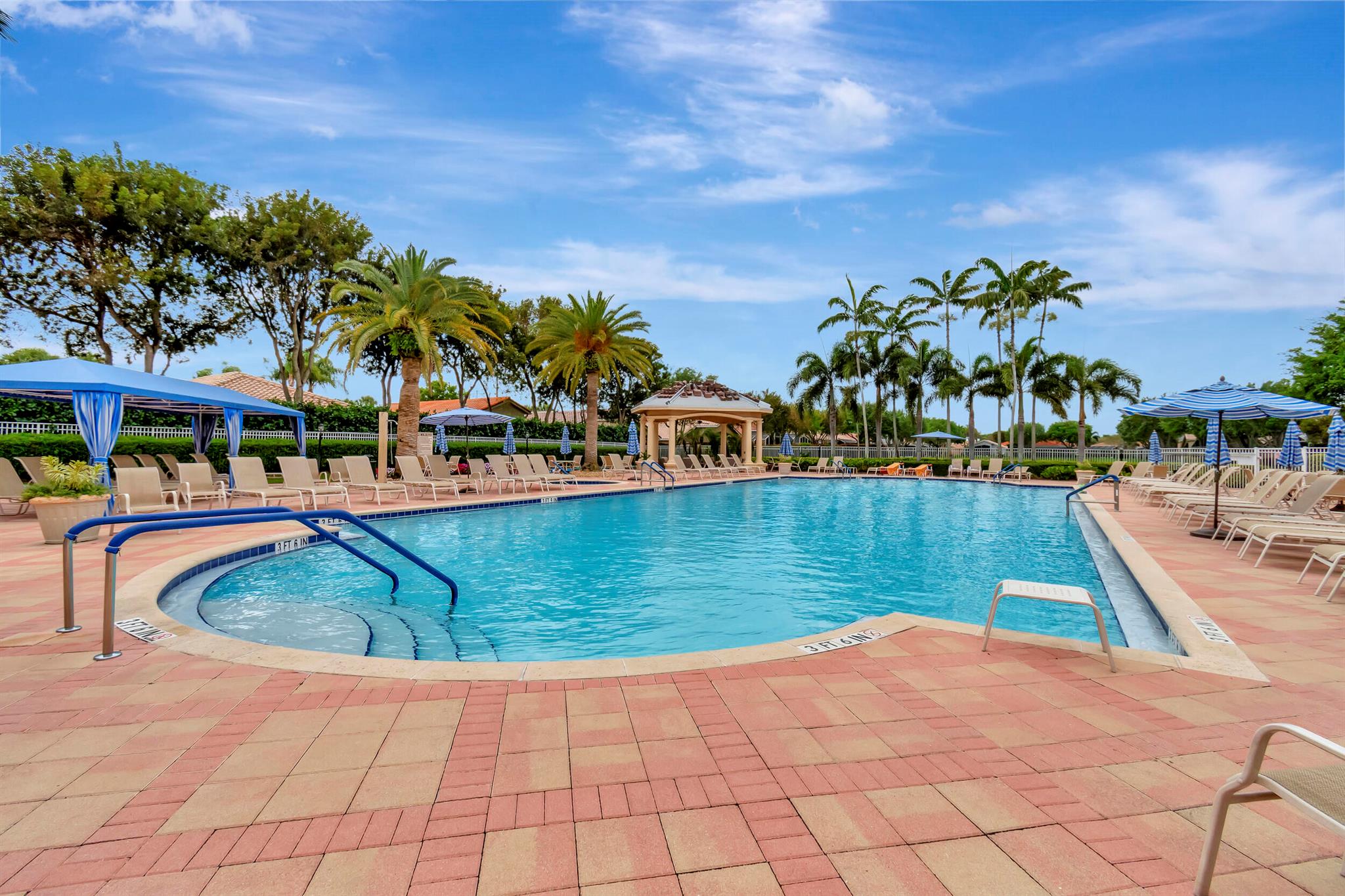 7135 Lombardy Street