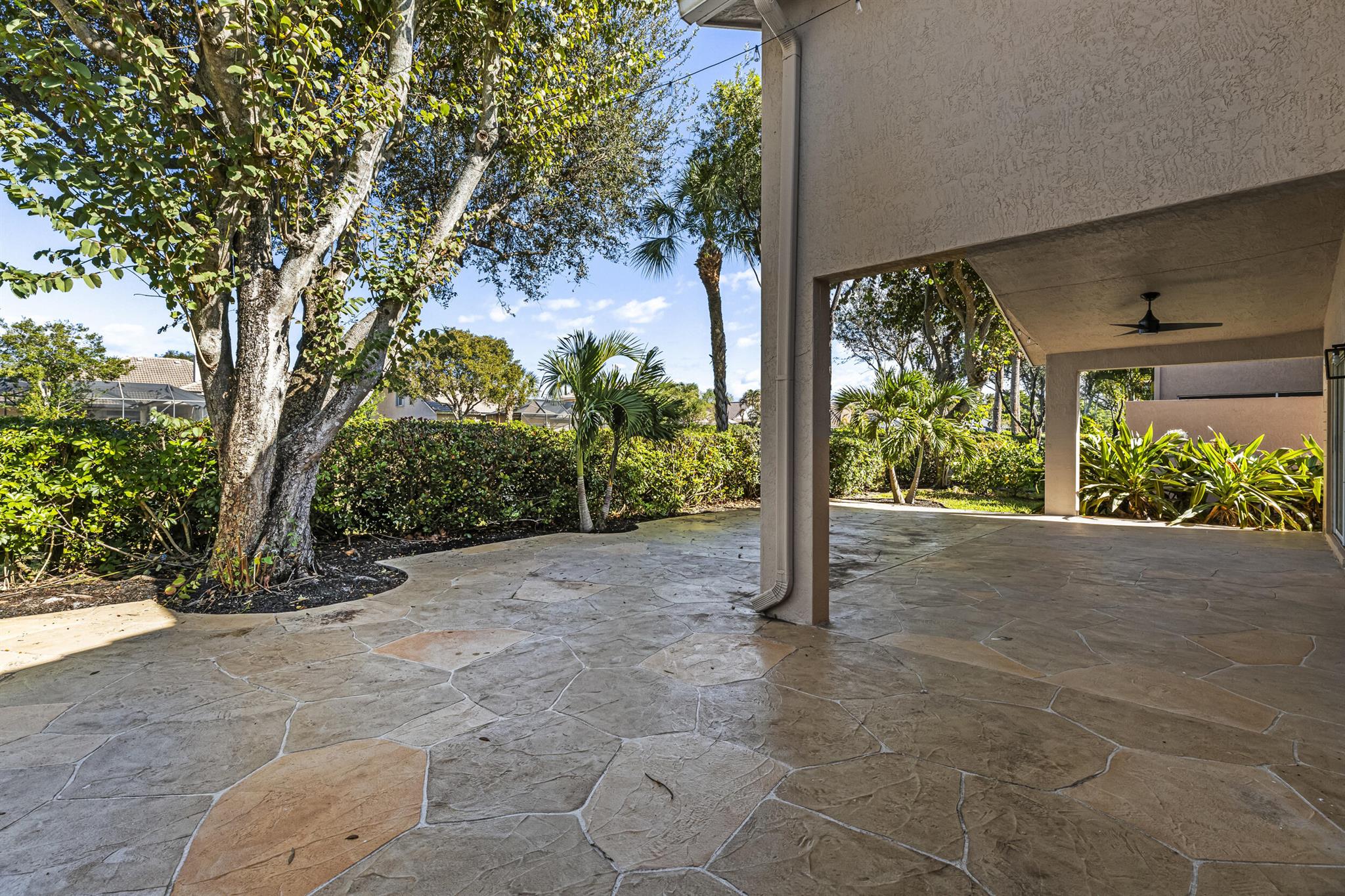 7135 Lombardy Street