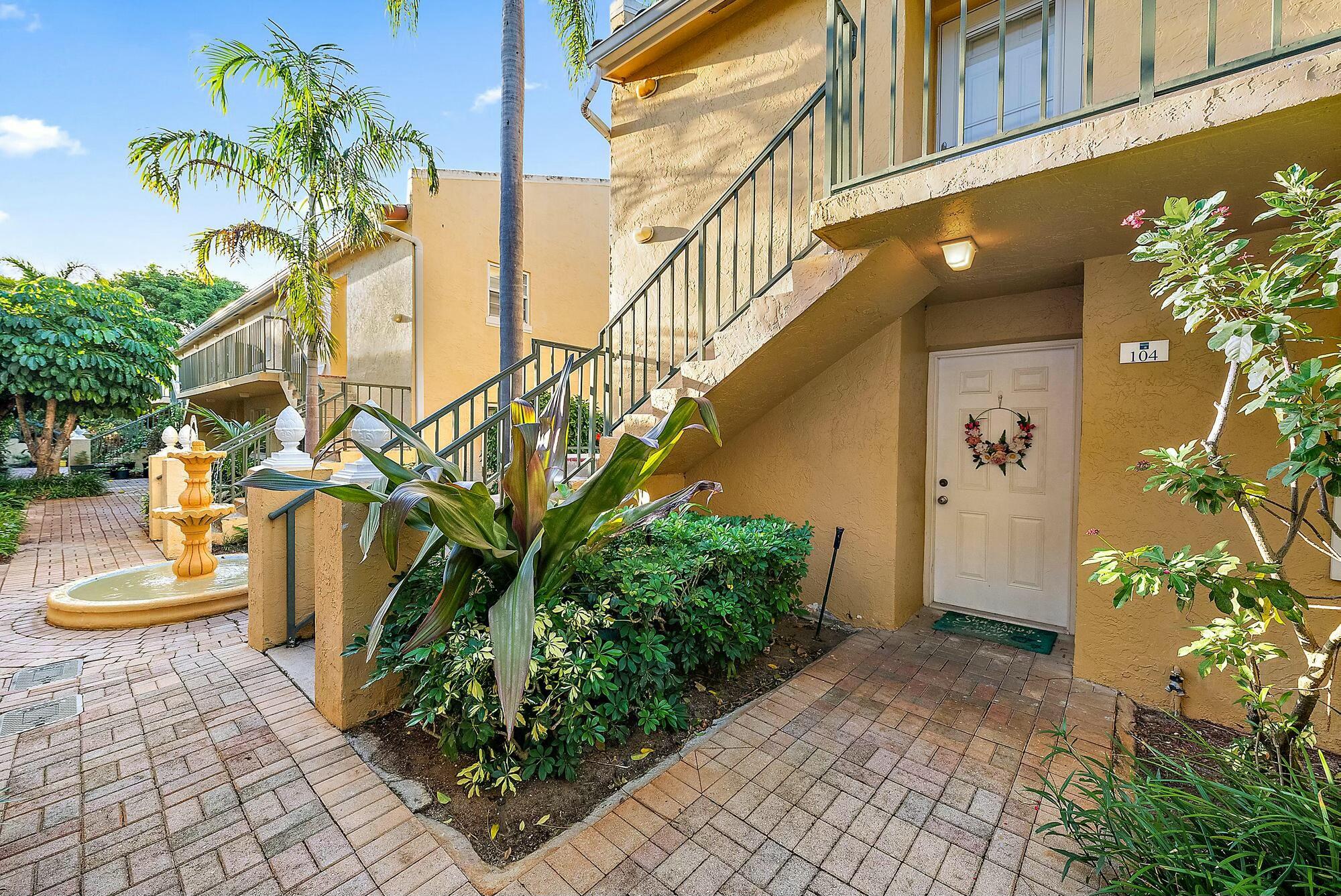 1045 Lake Shore Drive 104