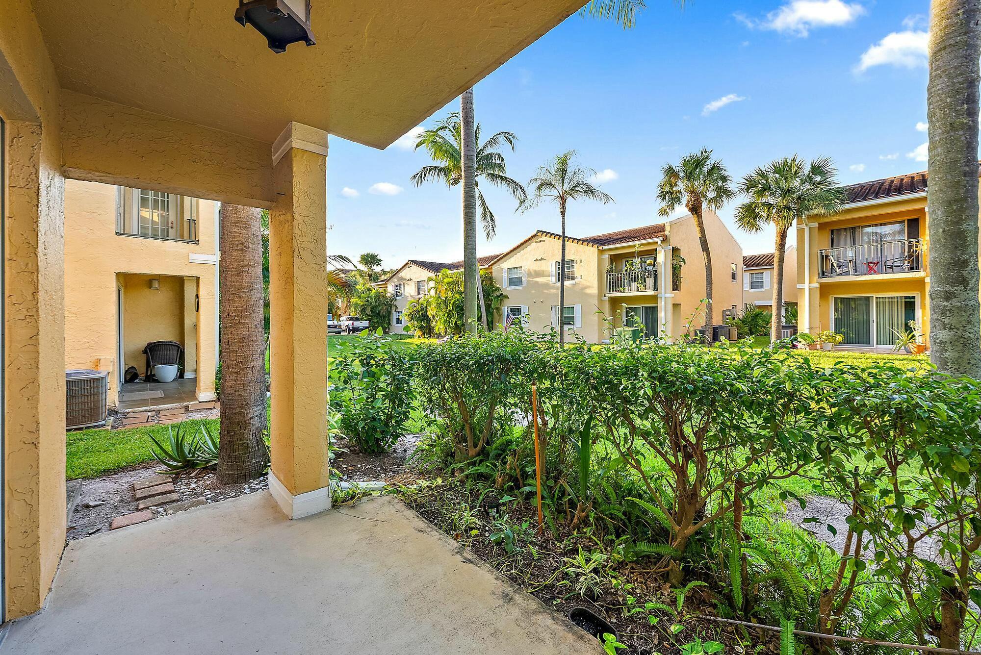 1045 Lake Shore Drive 104