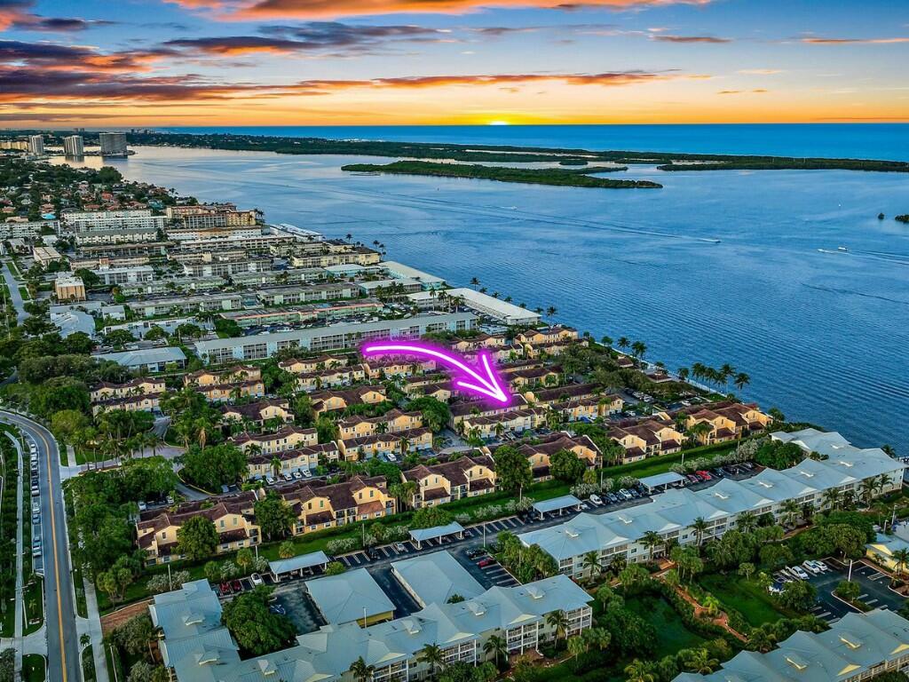 1045 Lake Shore Drive 104