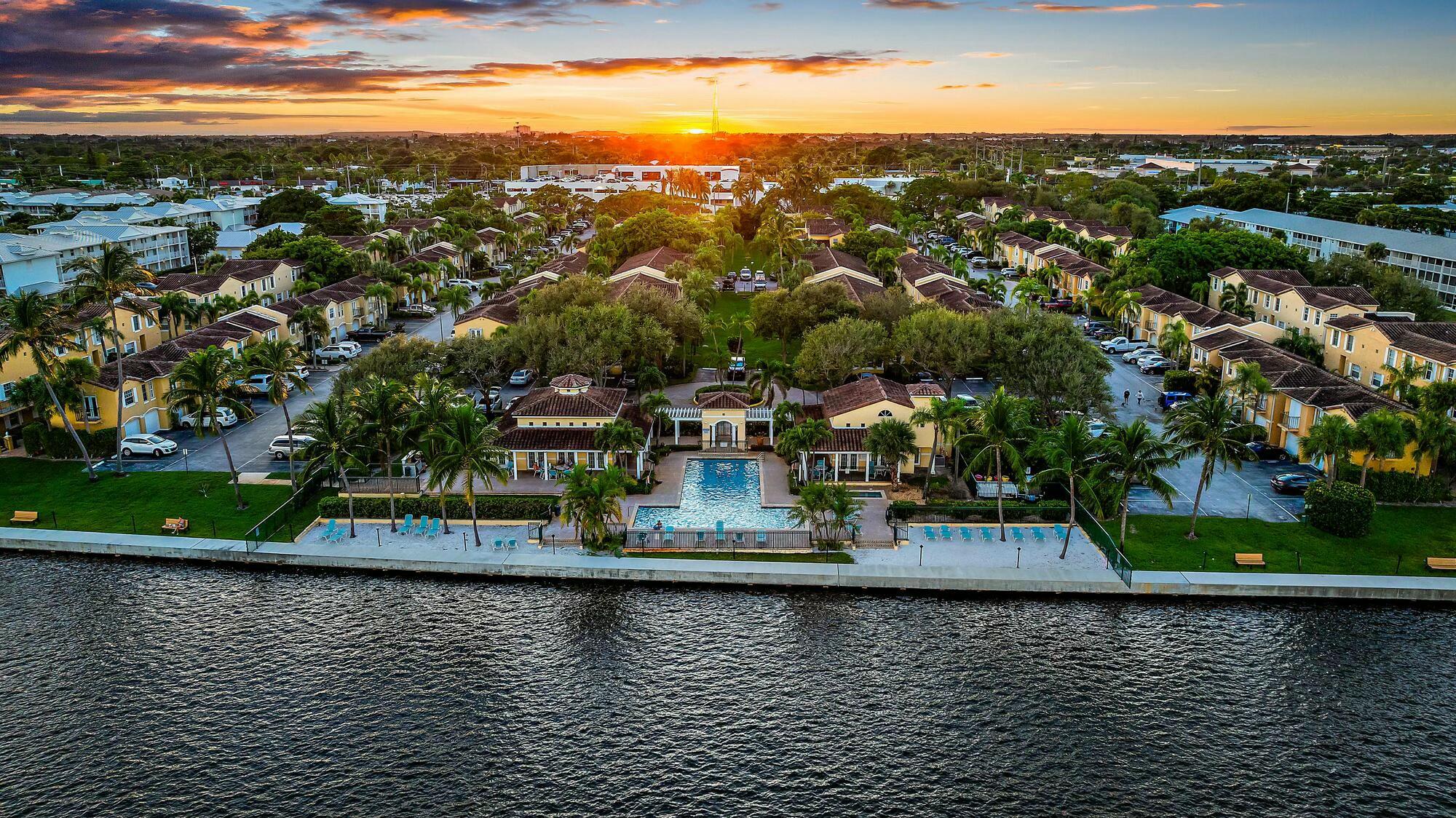 1045 Lake Shore Drive 104