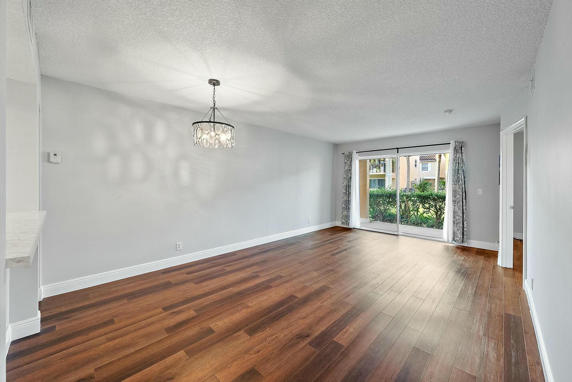 1045 Lake Shore Drive 104