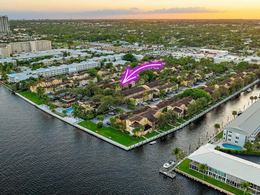 1045 Lake Shore Drive 104