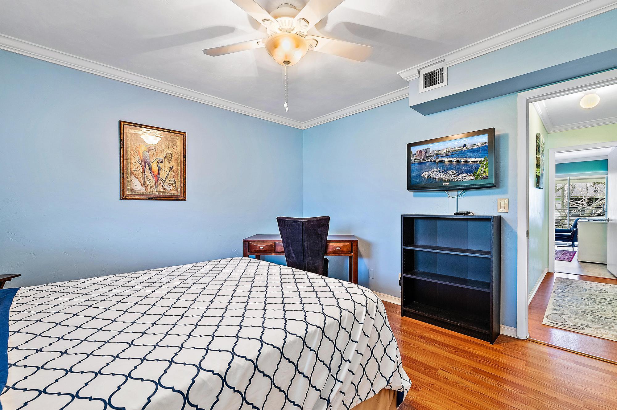 4 Westwood Avenue 204h