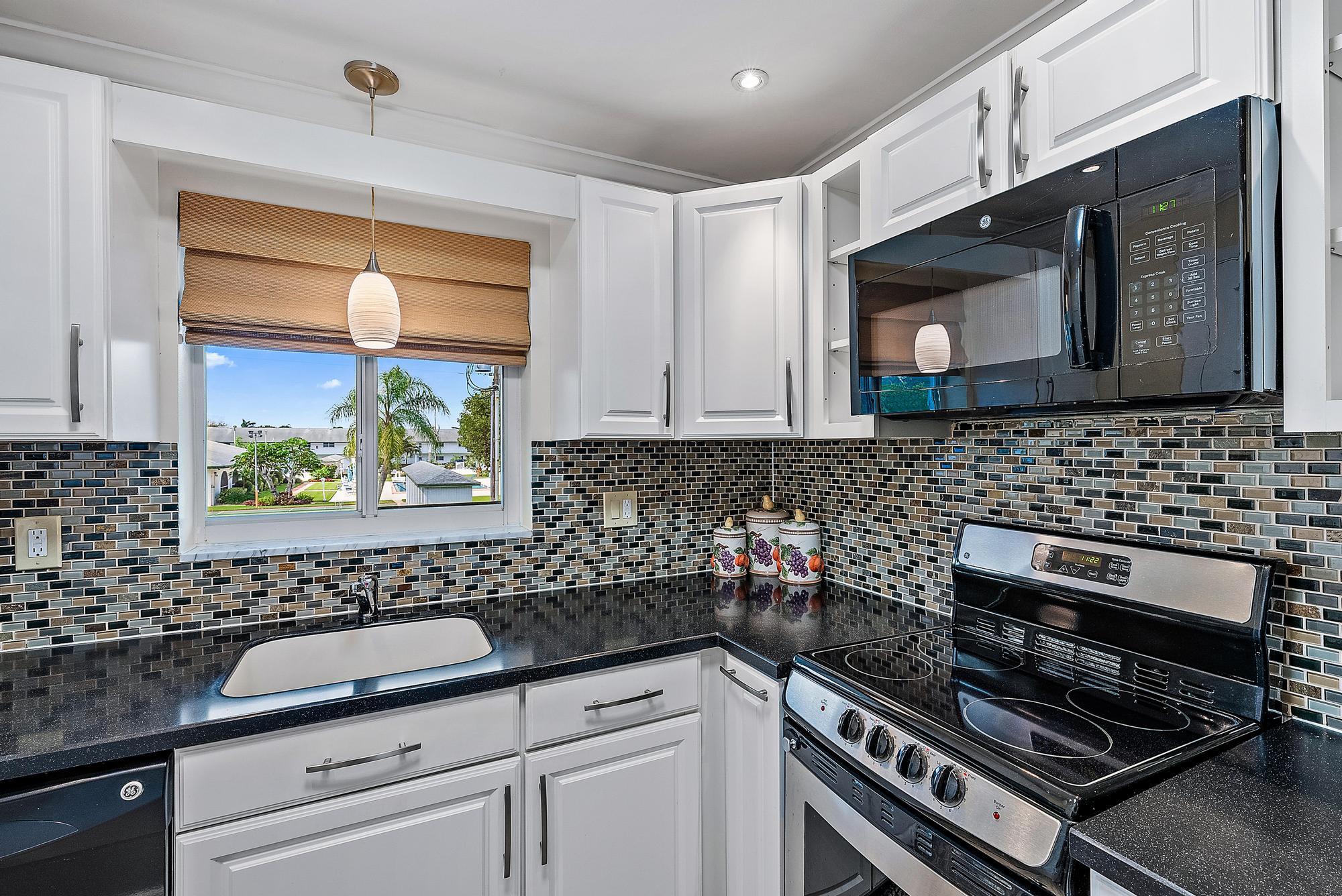 4 Westwood Avenue 204h