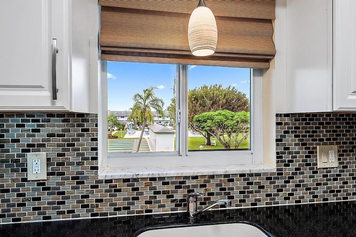 4 Westwood Avenue 204h