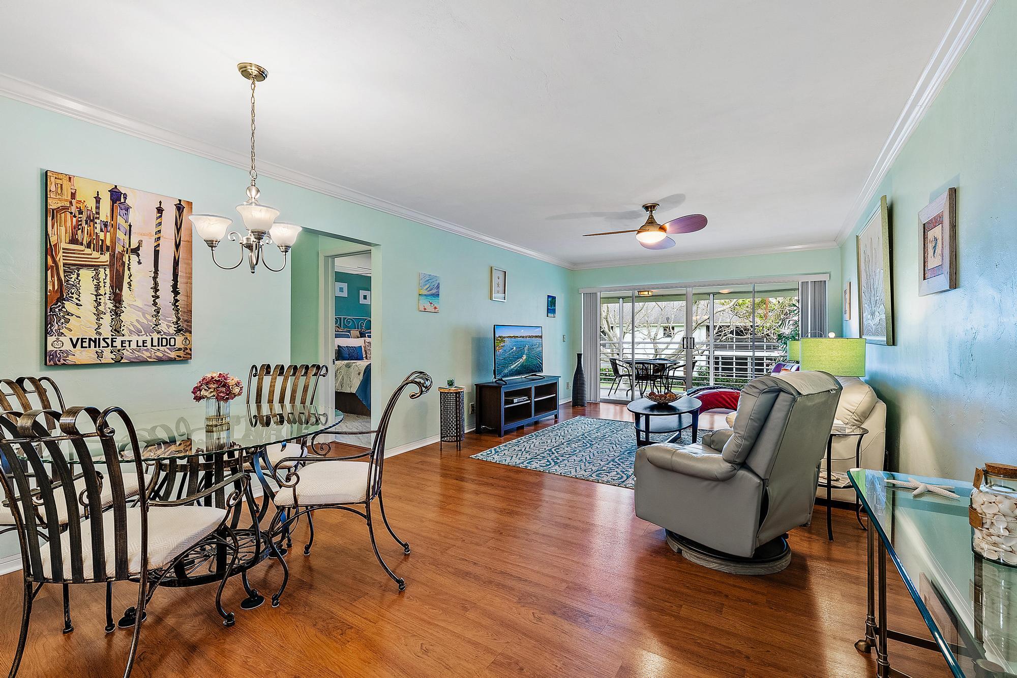 4 Westwood Avenue 204h