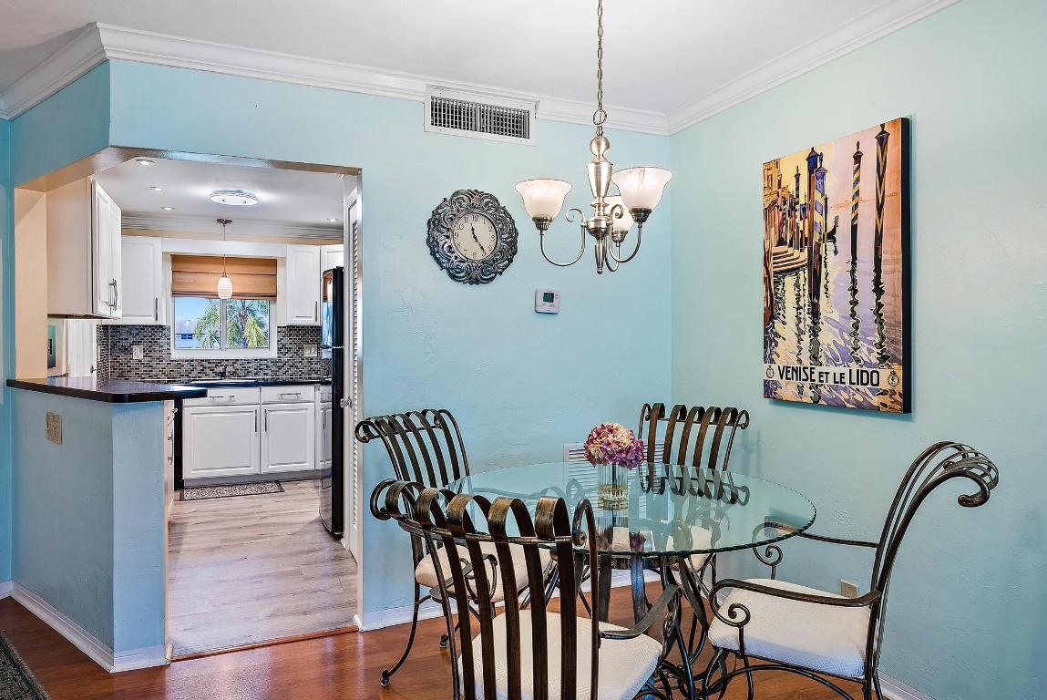 4 Westwood Avenue 204h