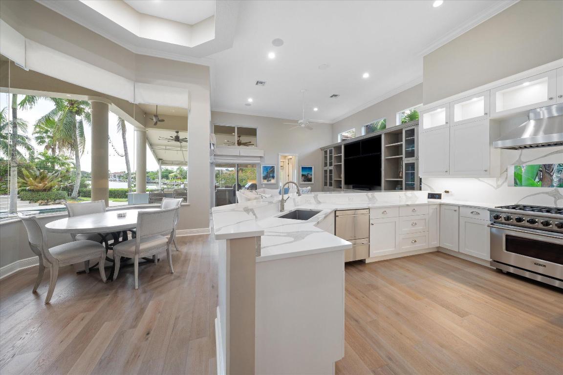 18808 SE Windward Island Lane