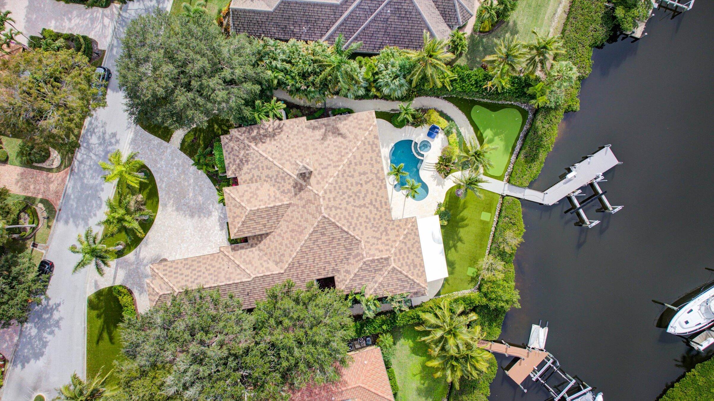 18808 SE Windward Island Lane