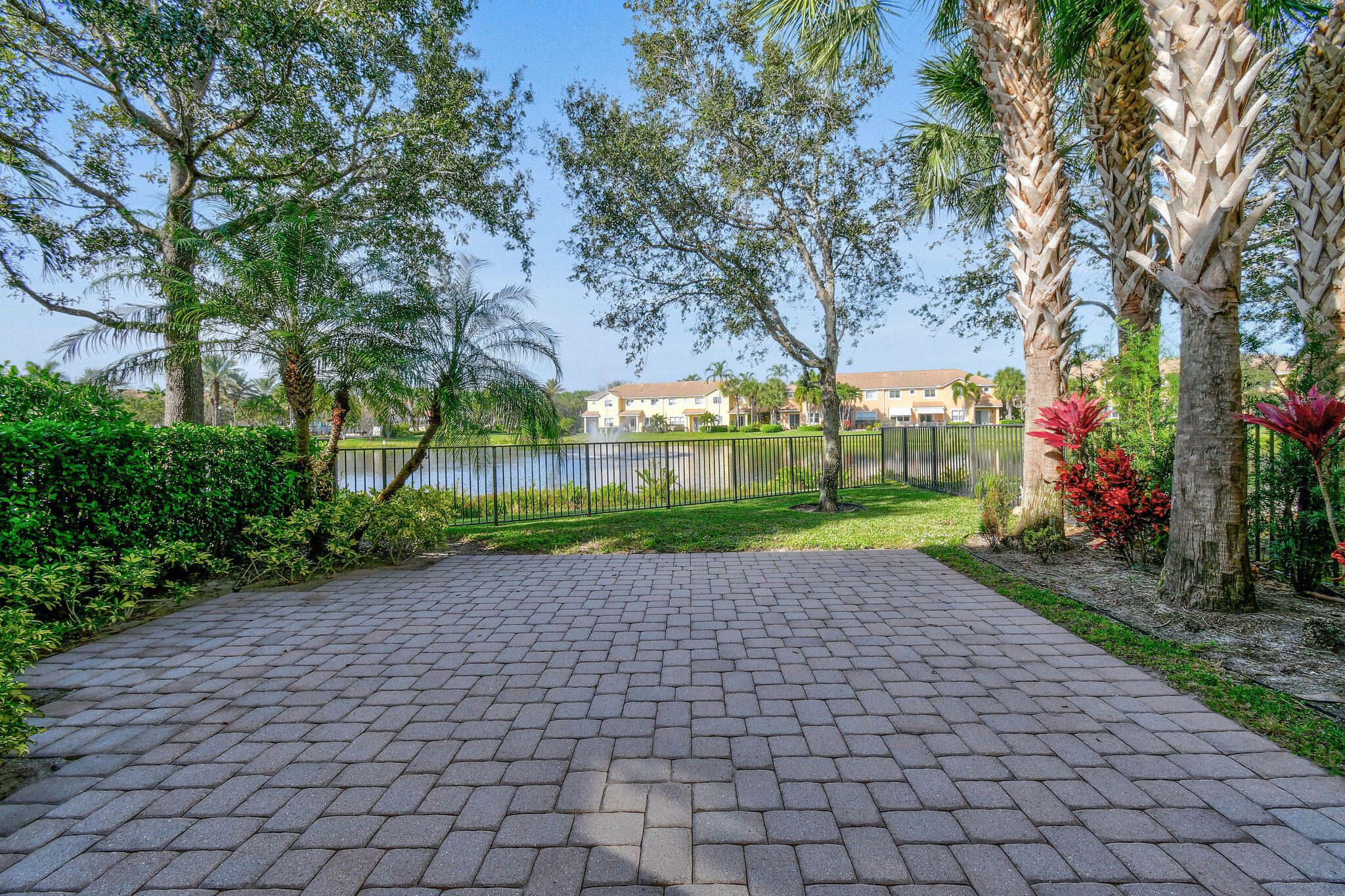 4588 Cadiz Circle
