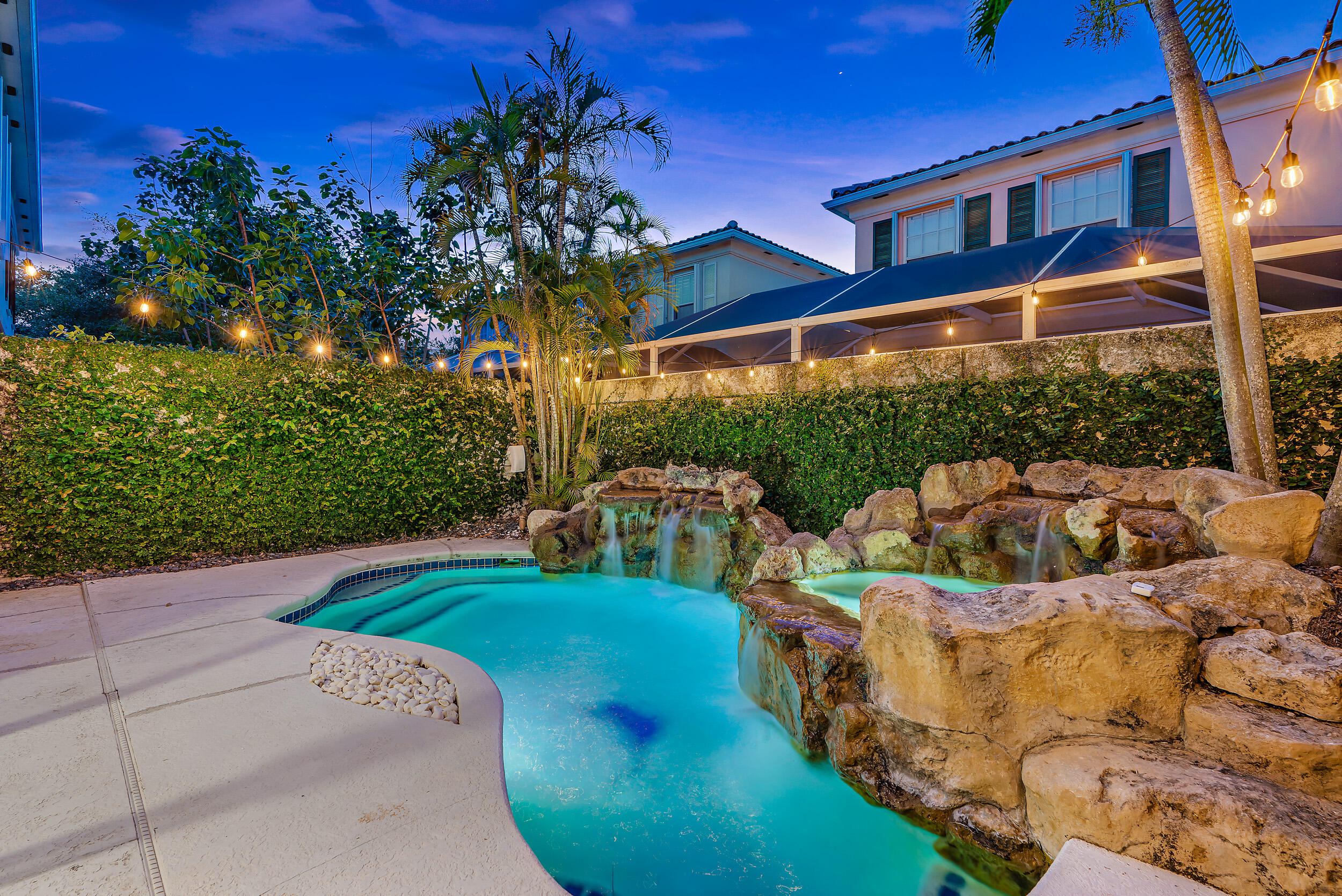 17 Oakleaf Court