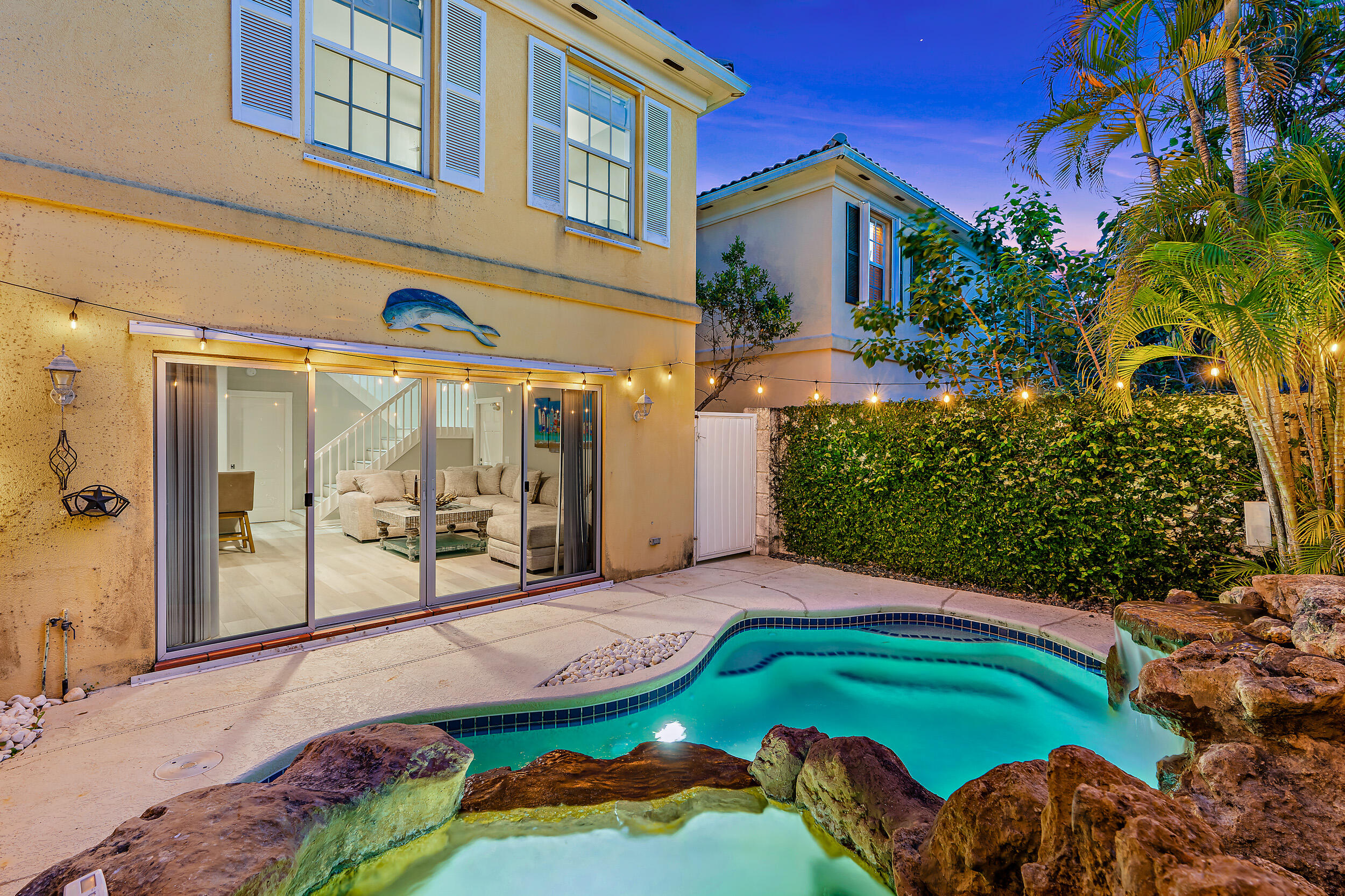 17 Oakleaf Court