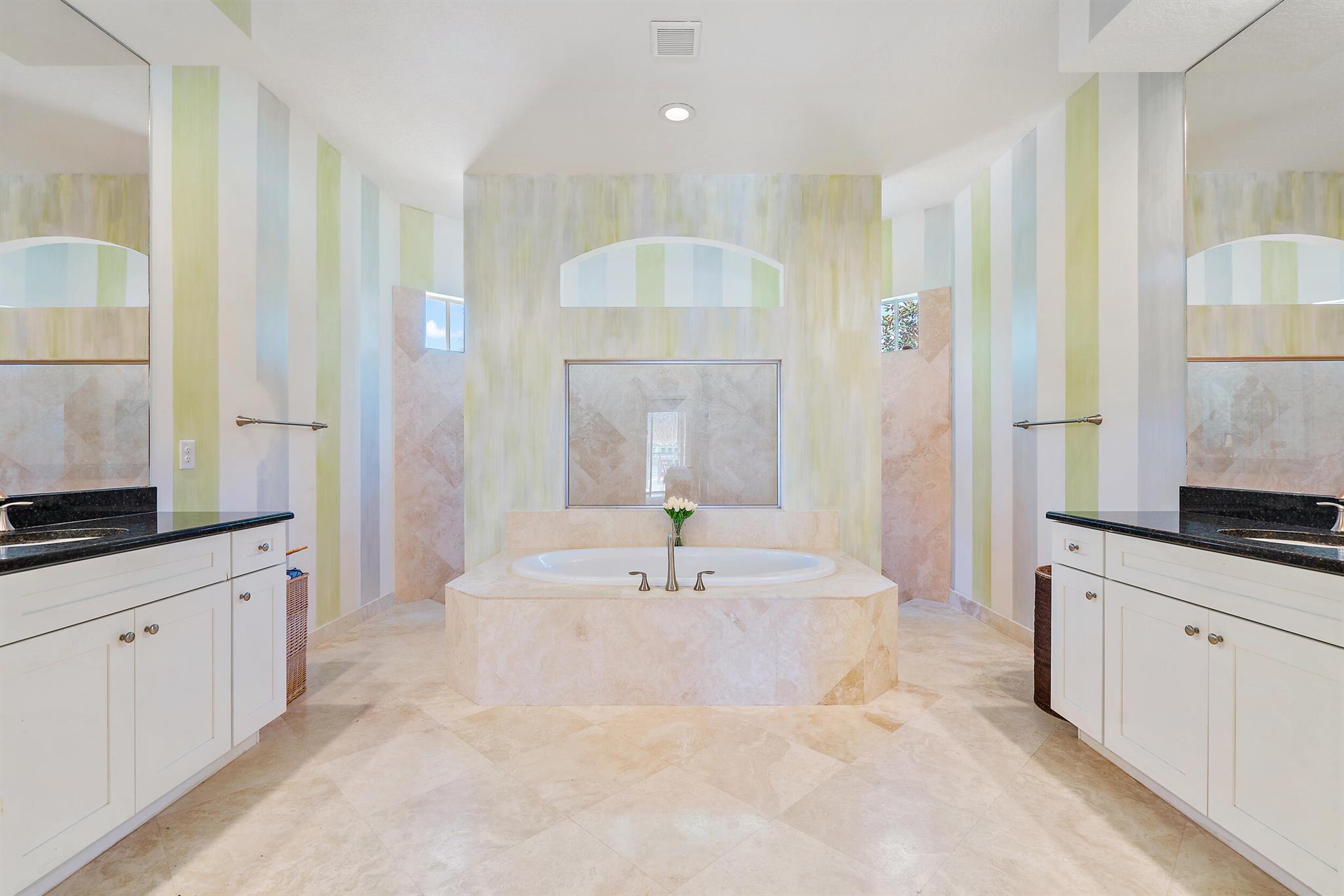 112 Manor Circle