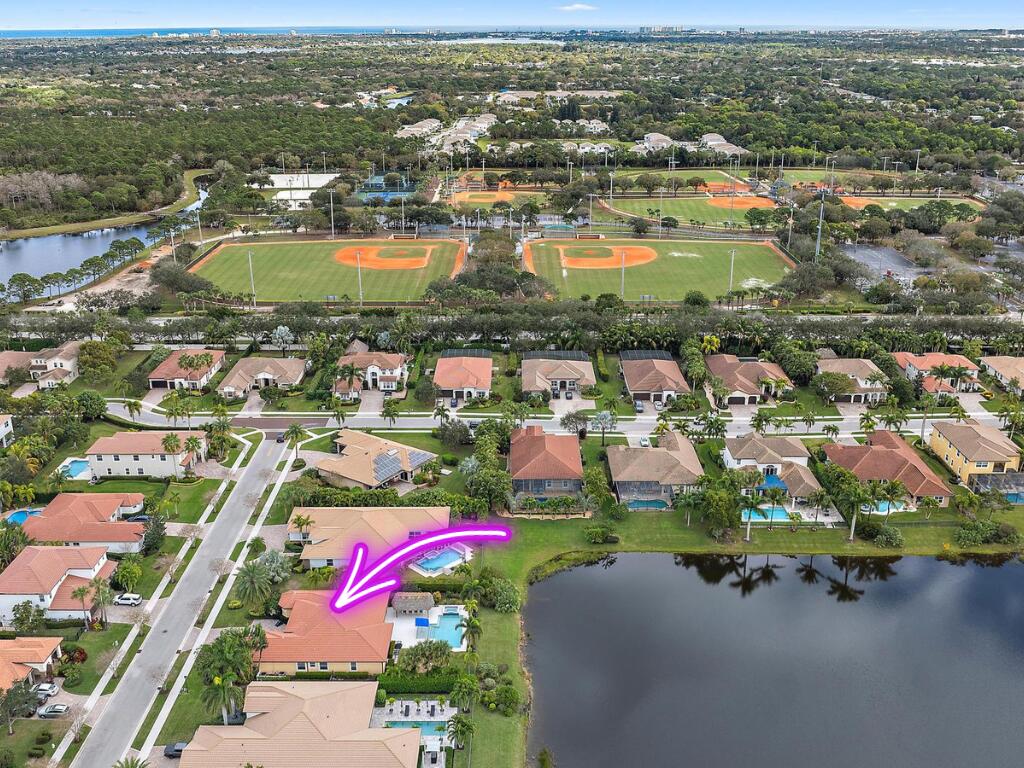 112 Manor Circle