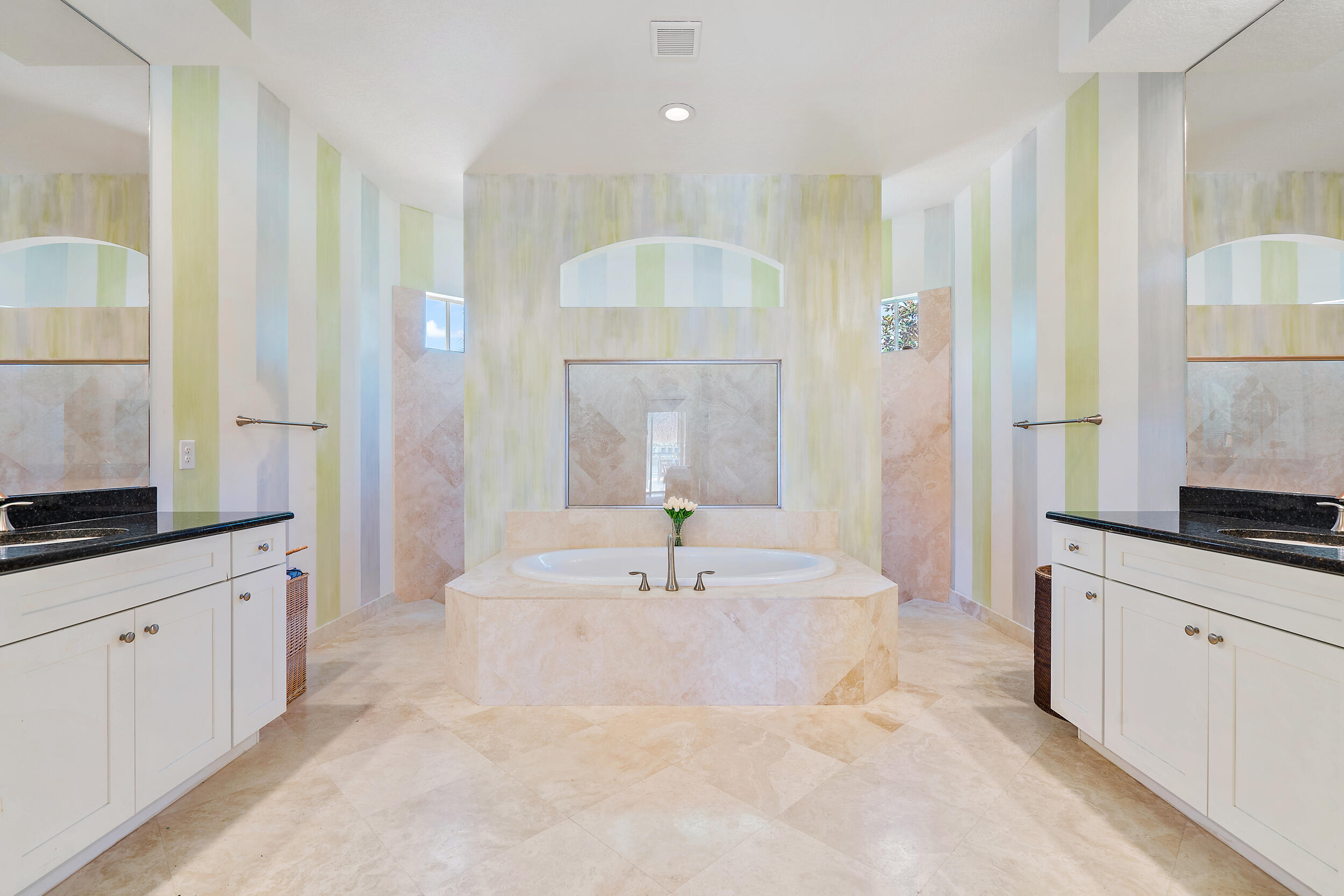 112 Manor Circle