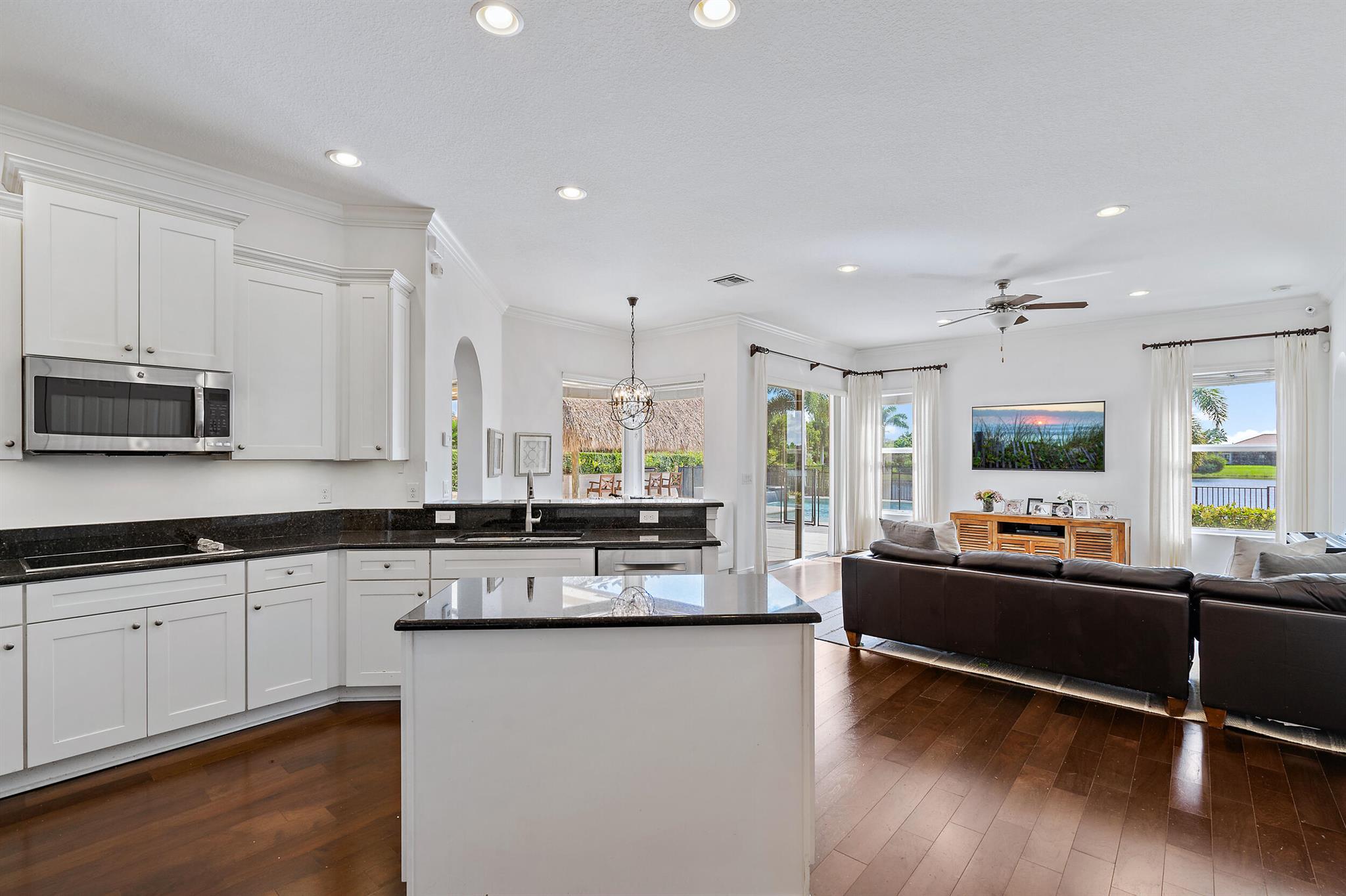 112 Manor Circle