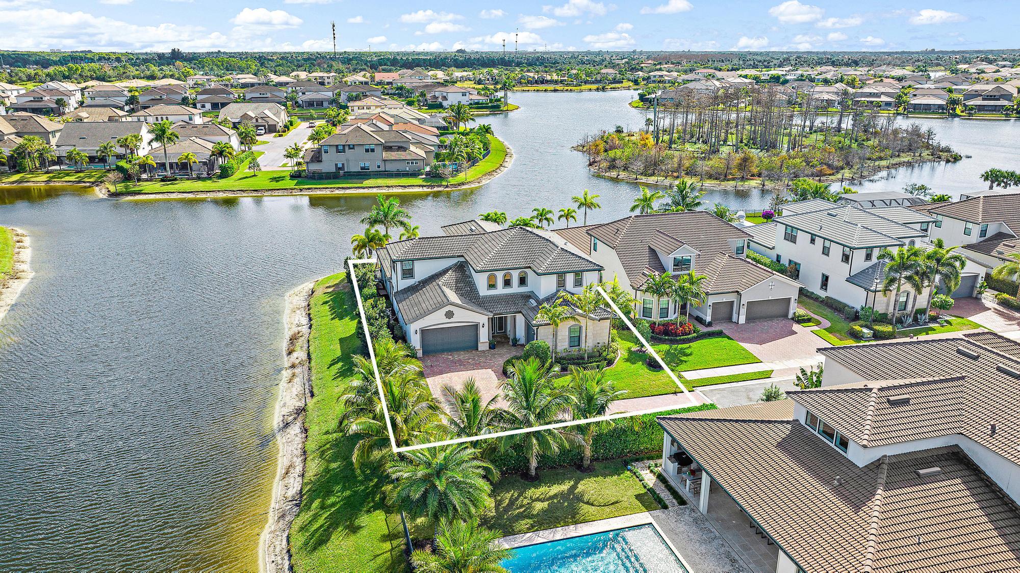117 Cerulean Key Way