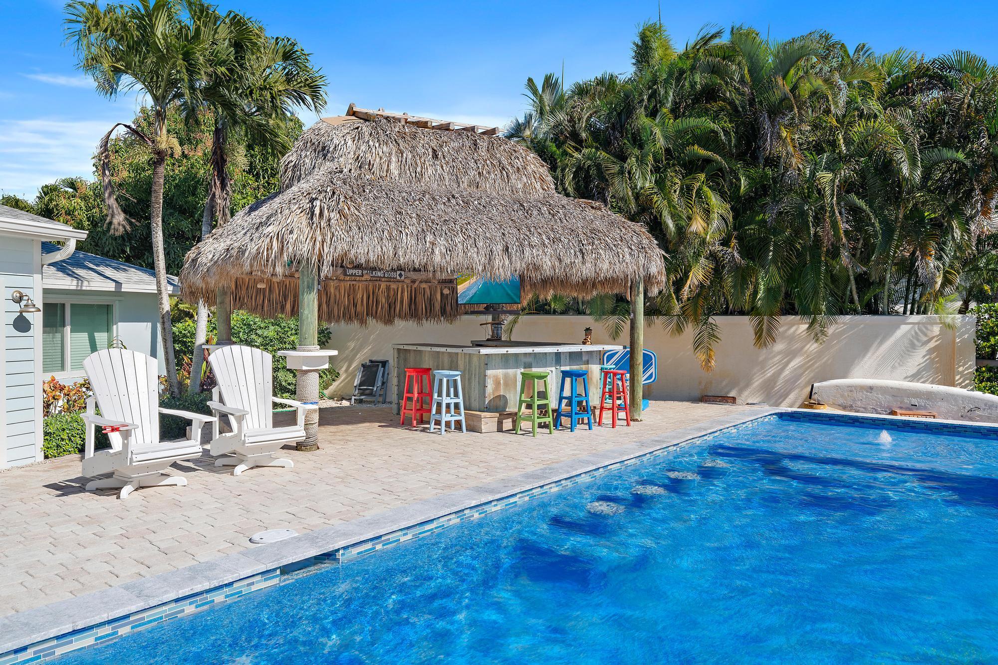 9195 SE Cove Point Street