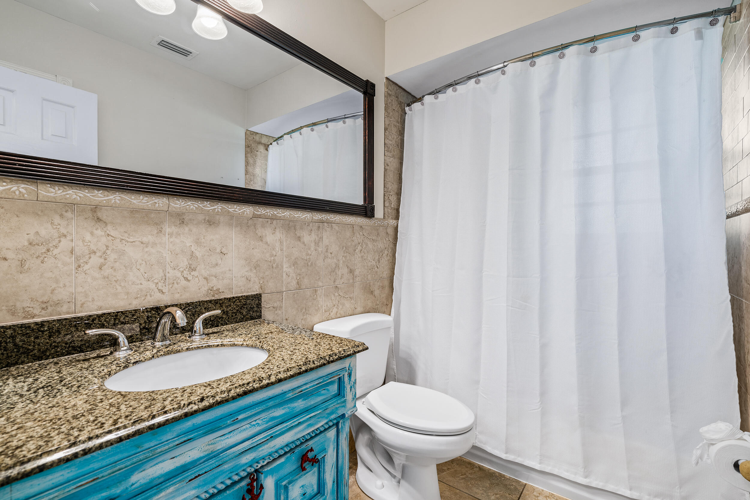 9195 SE Cove Point Street