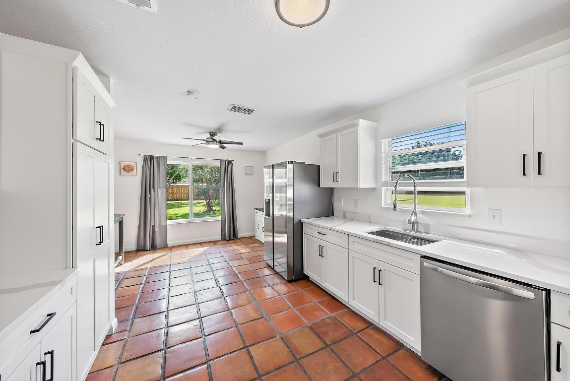 1974 SE Tiffany Avenue