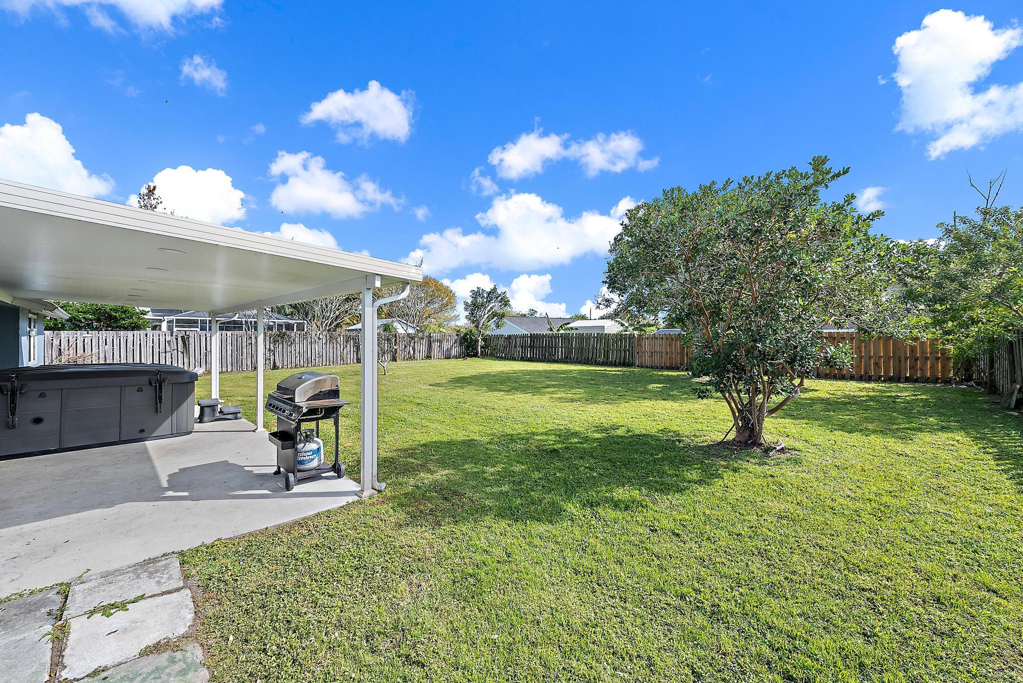1974 SE Tiffany Avenue