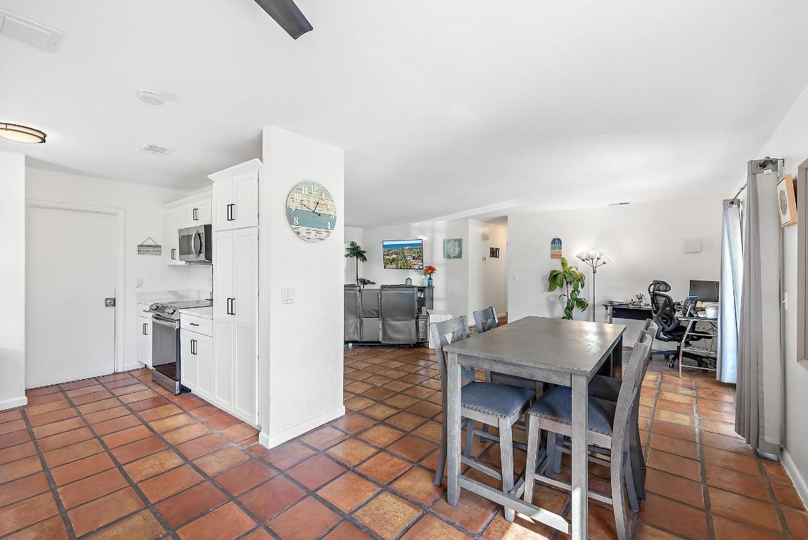 1974 SE Tiffany Avenue