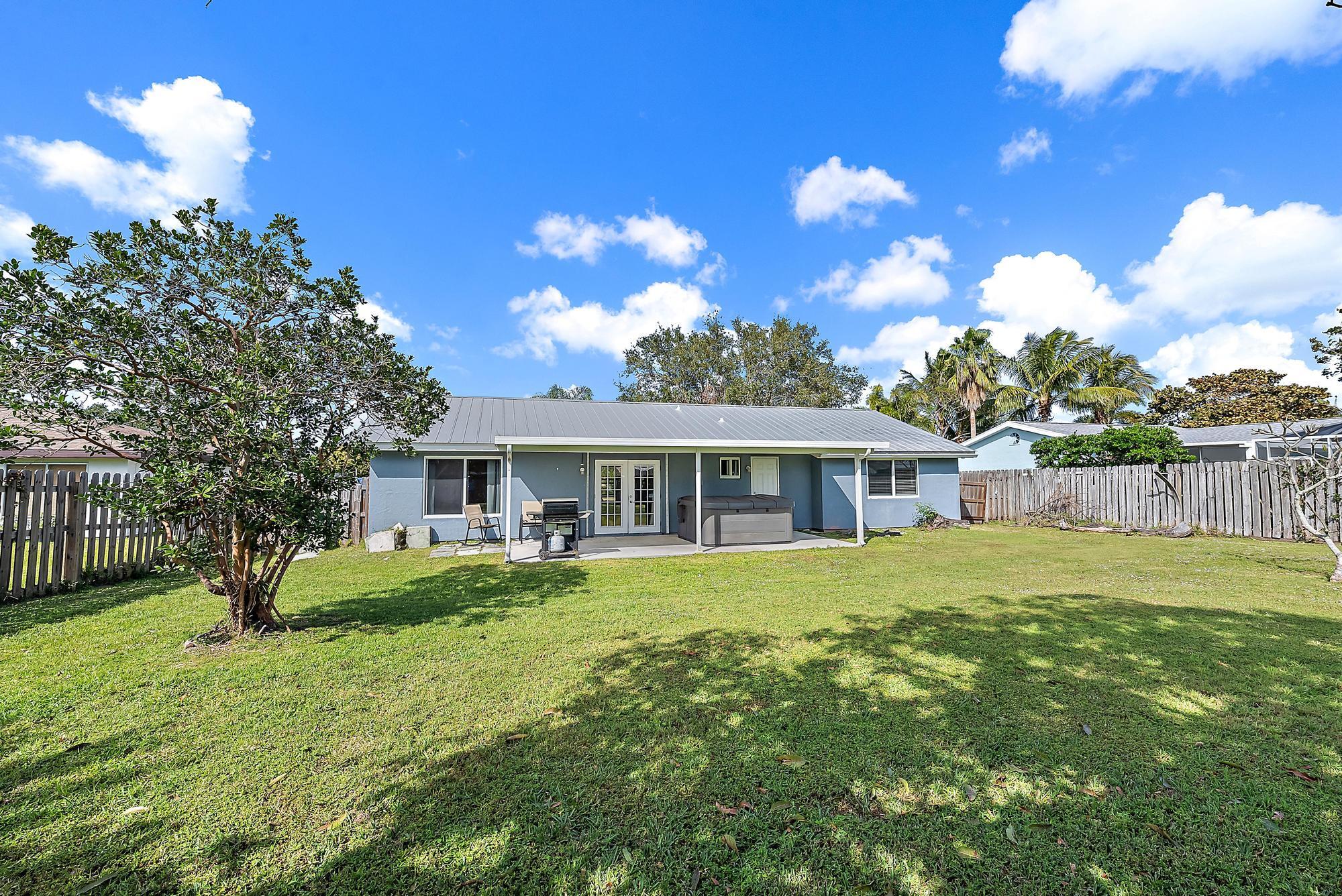 1974 SE Tiffany Avenue