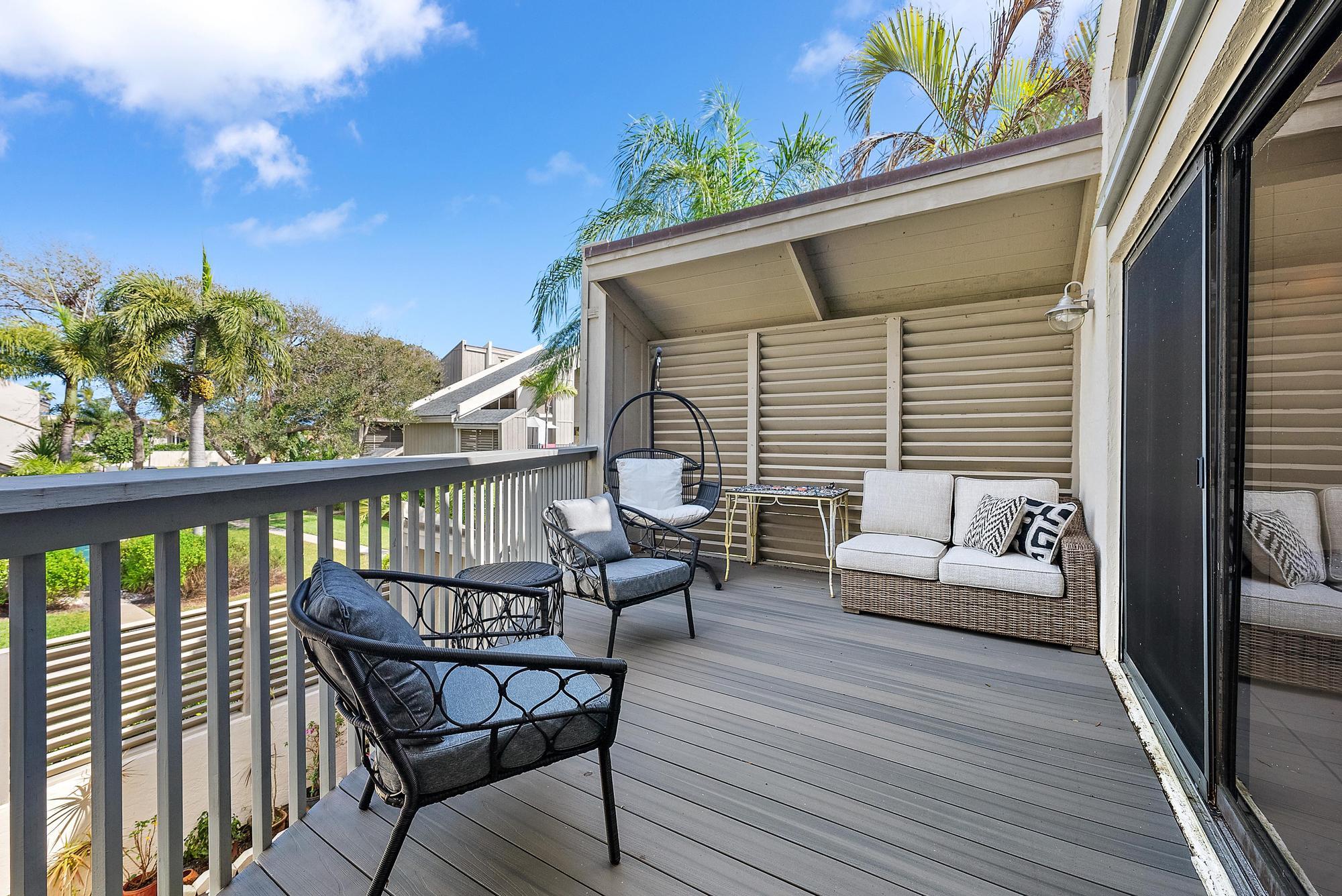 1605 S Us Highway 1 16f