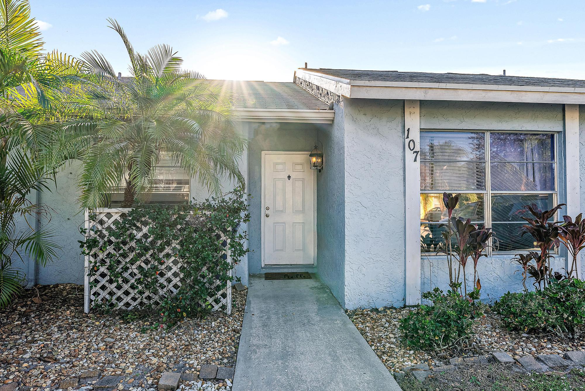 107 Oakwood Drive
