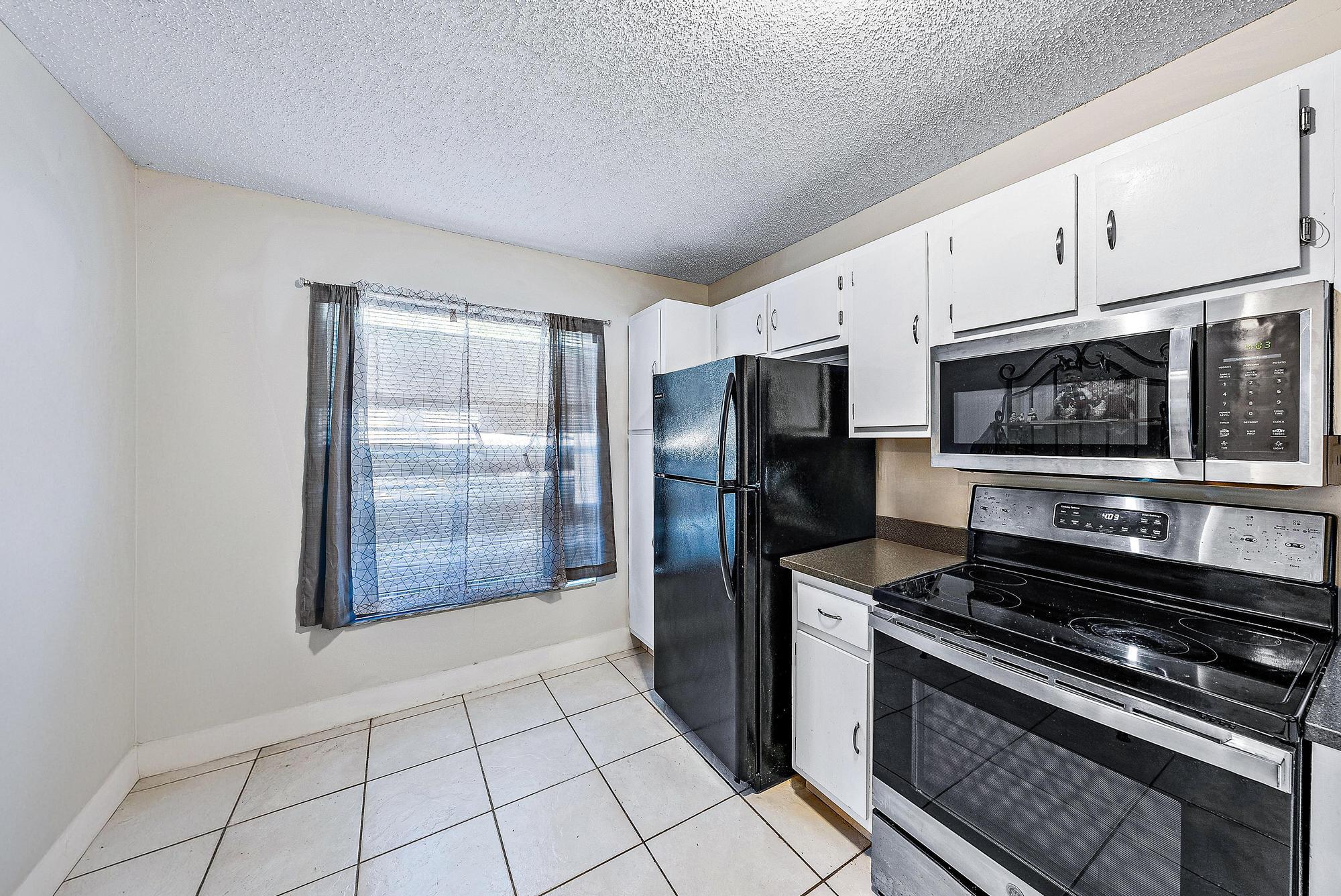 107 Oakwood Drive