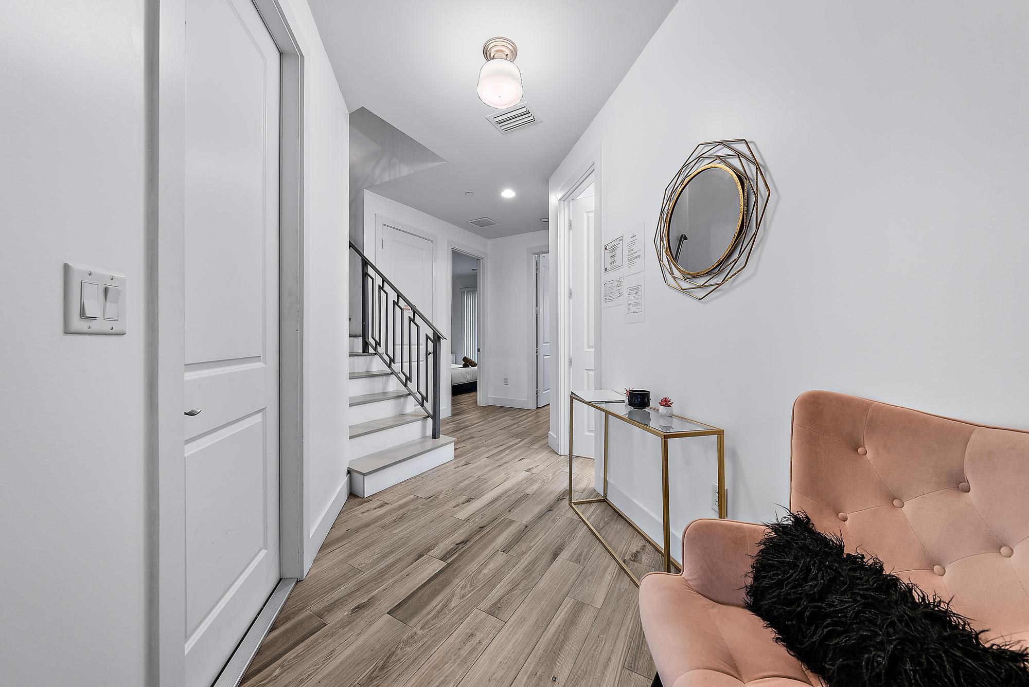 3770 County Line Road C6