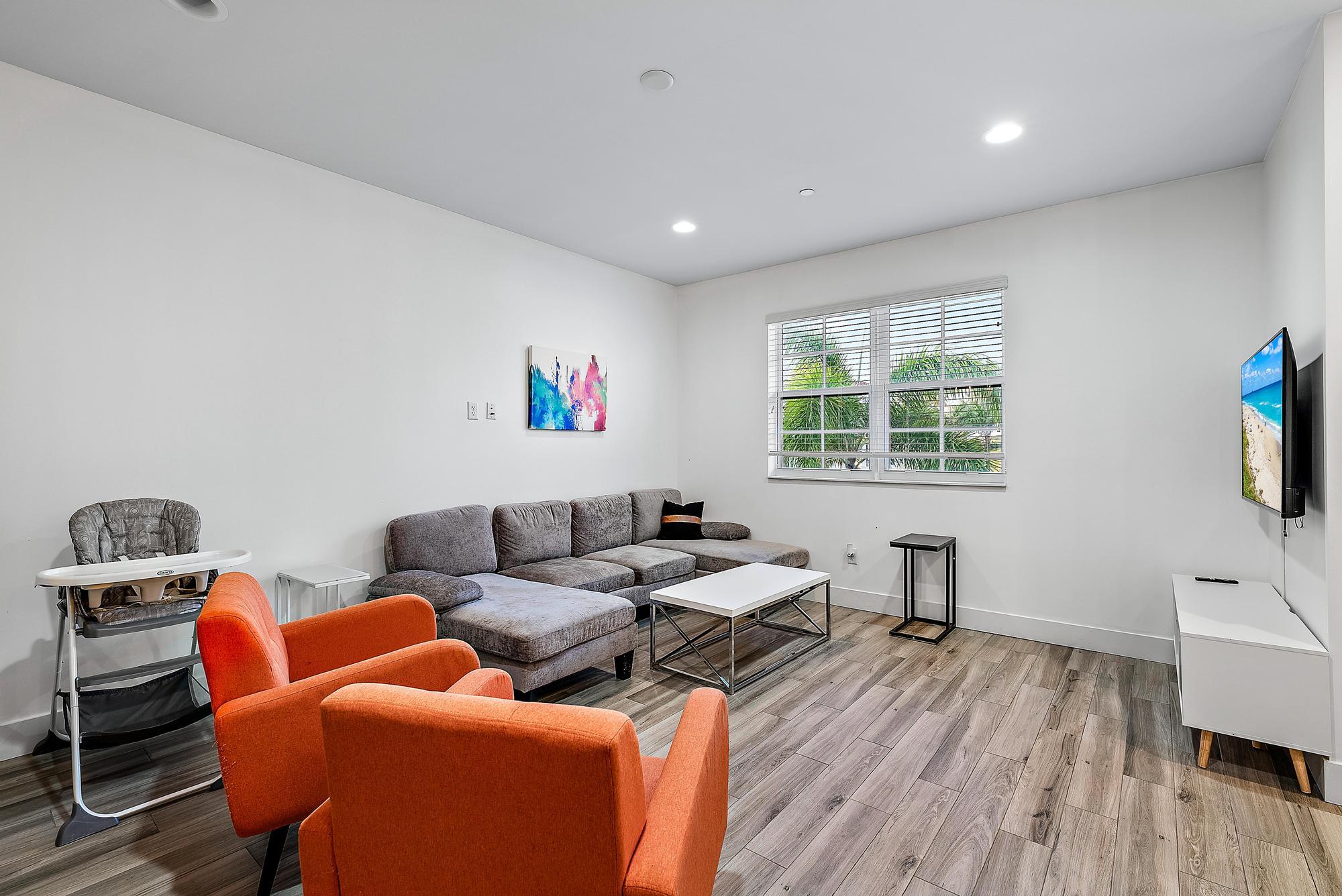 3770 County Line Road C6