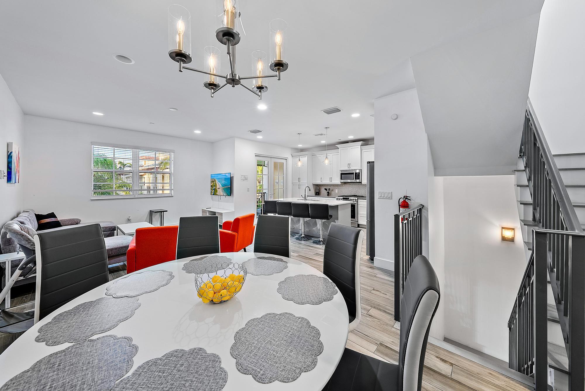 3770 County Line Road C6