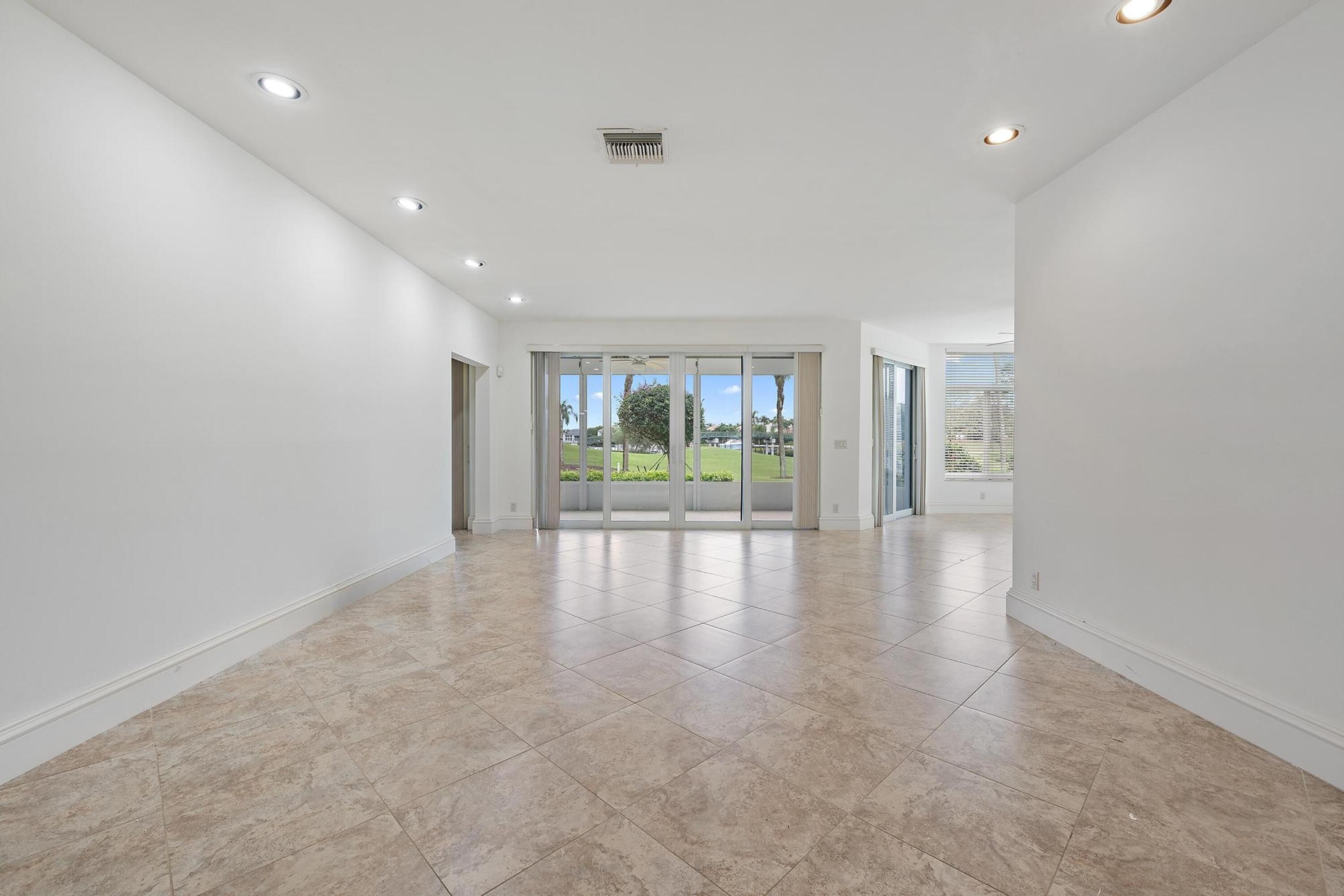 1504 Captains Way