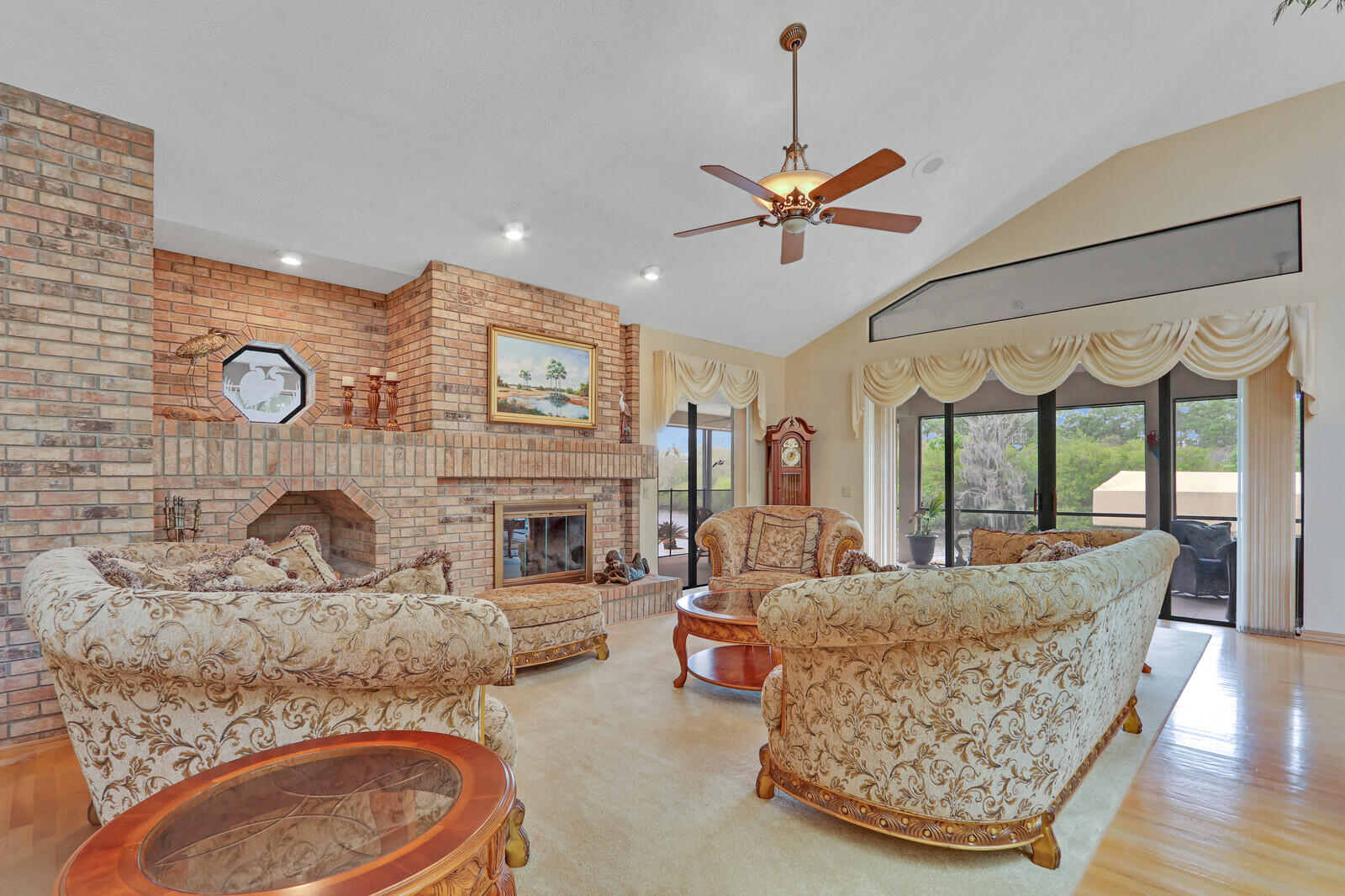 5528 SW Anhinga Avenue