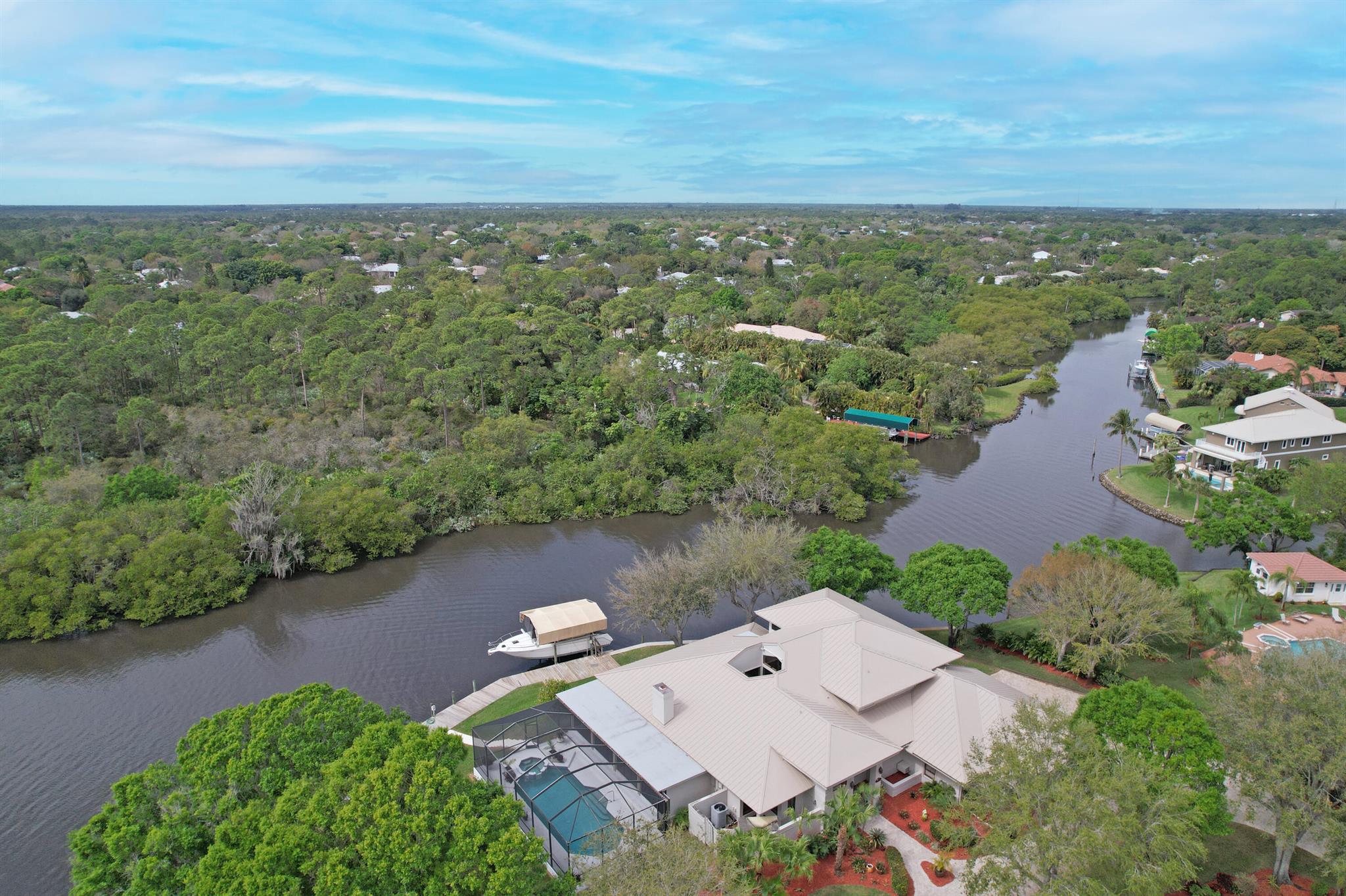 5528 SW Anhinga Avenue