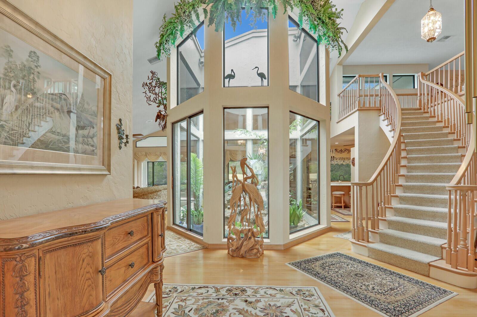 5528 SW Anhinga Avenue