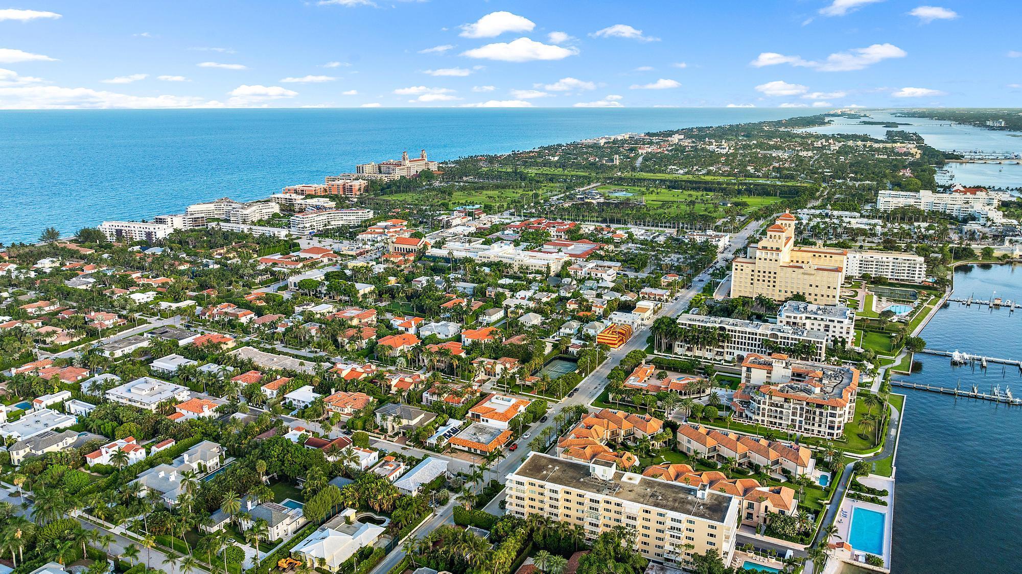 260 Everglade Avenue