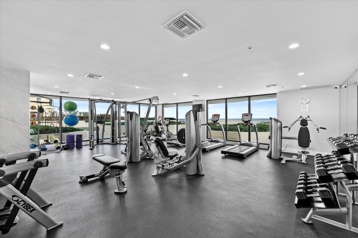 5280 SE N. Ocean Drive 8e