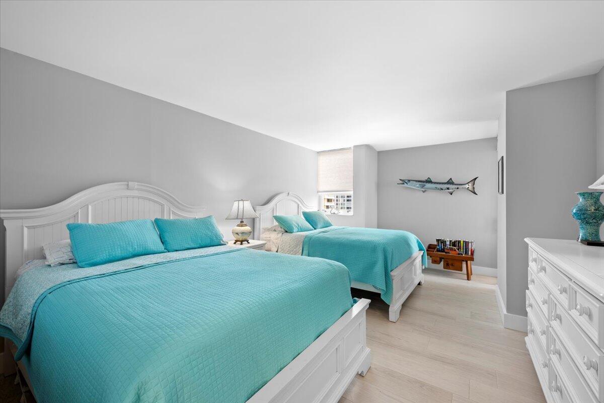 5280 SE N. Ocean Drive 8e
